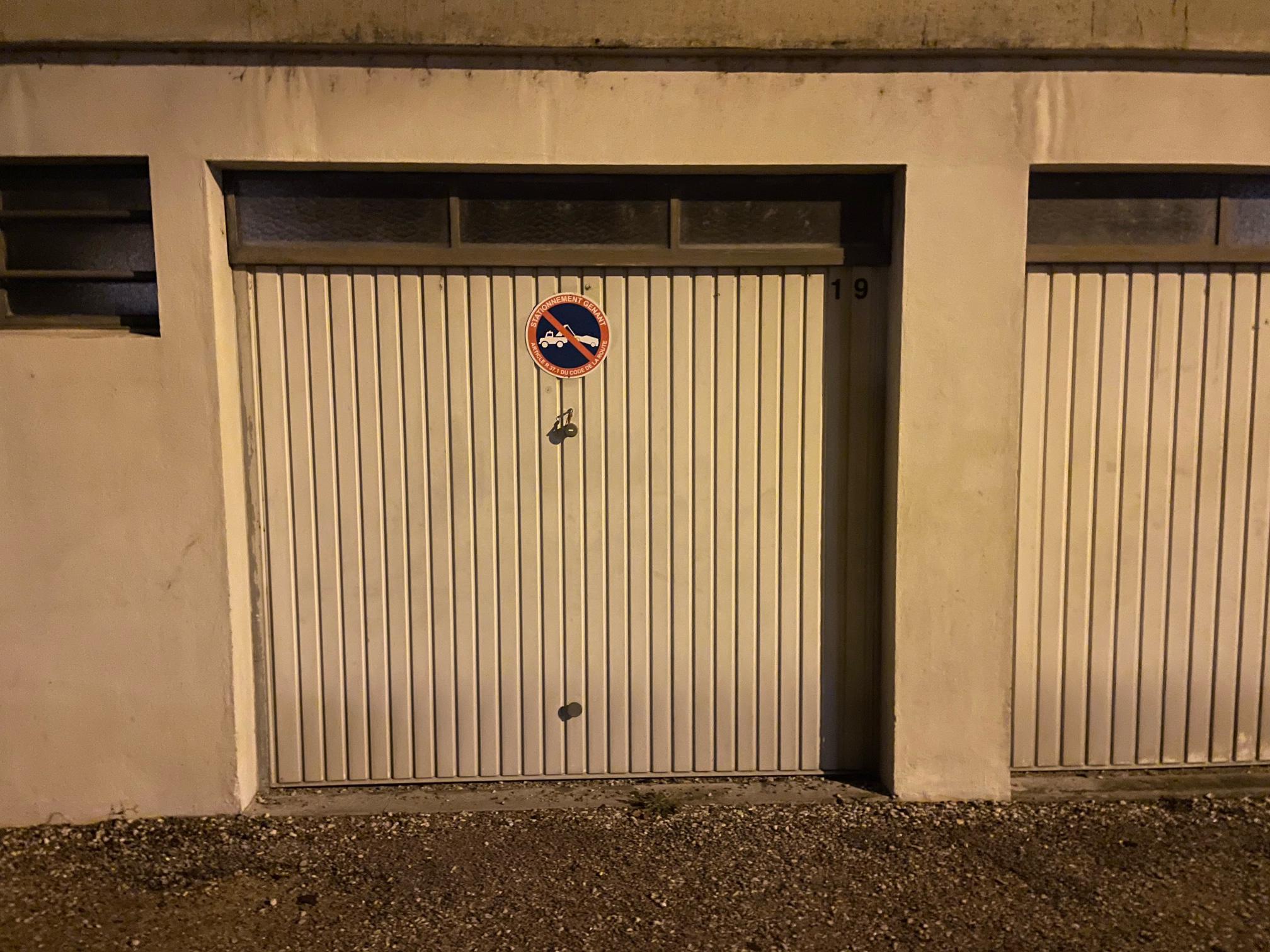 location box pour stockage ou parking