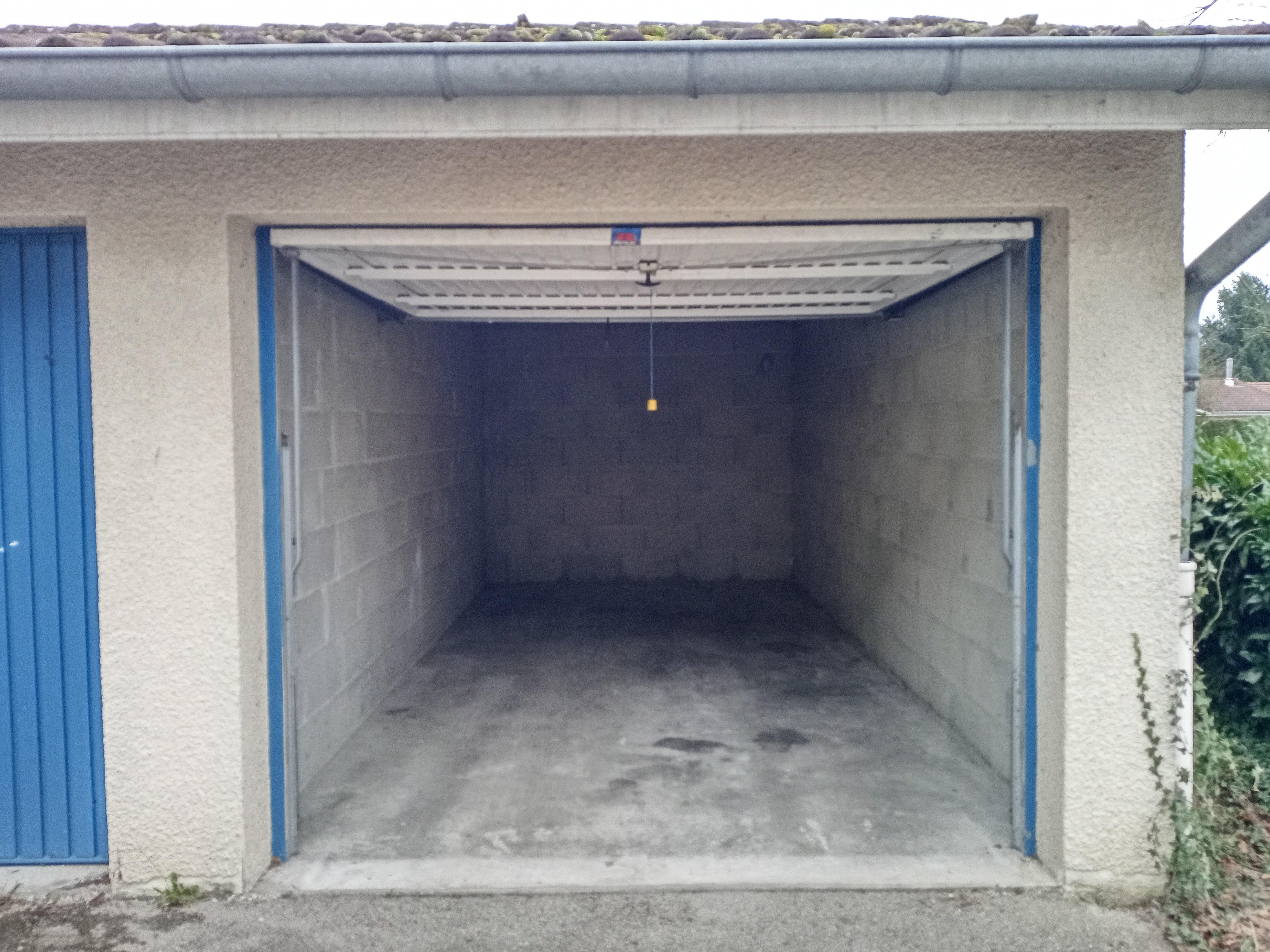 Box fermé à la location