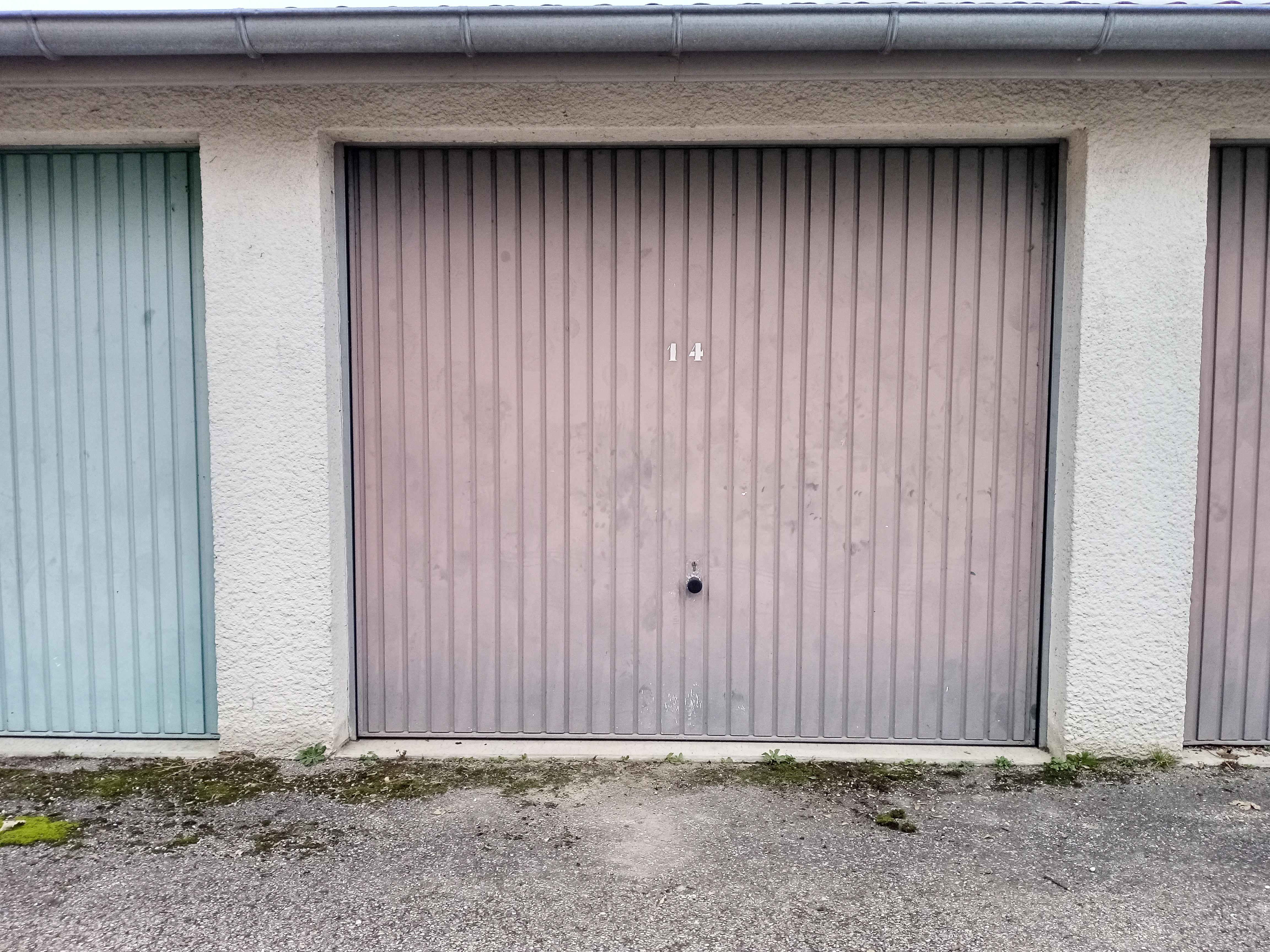 Location box fermé Certines