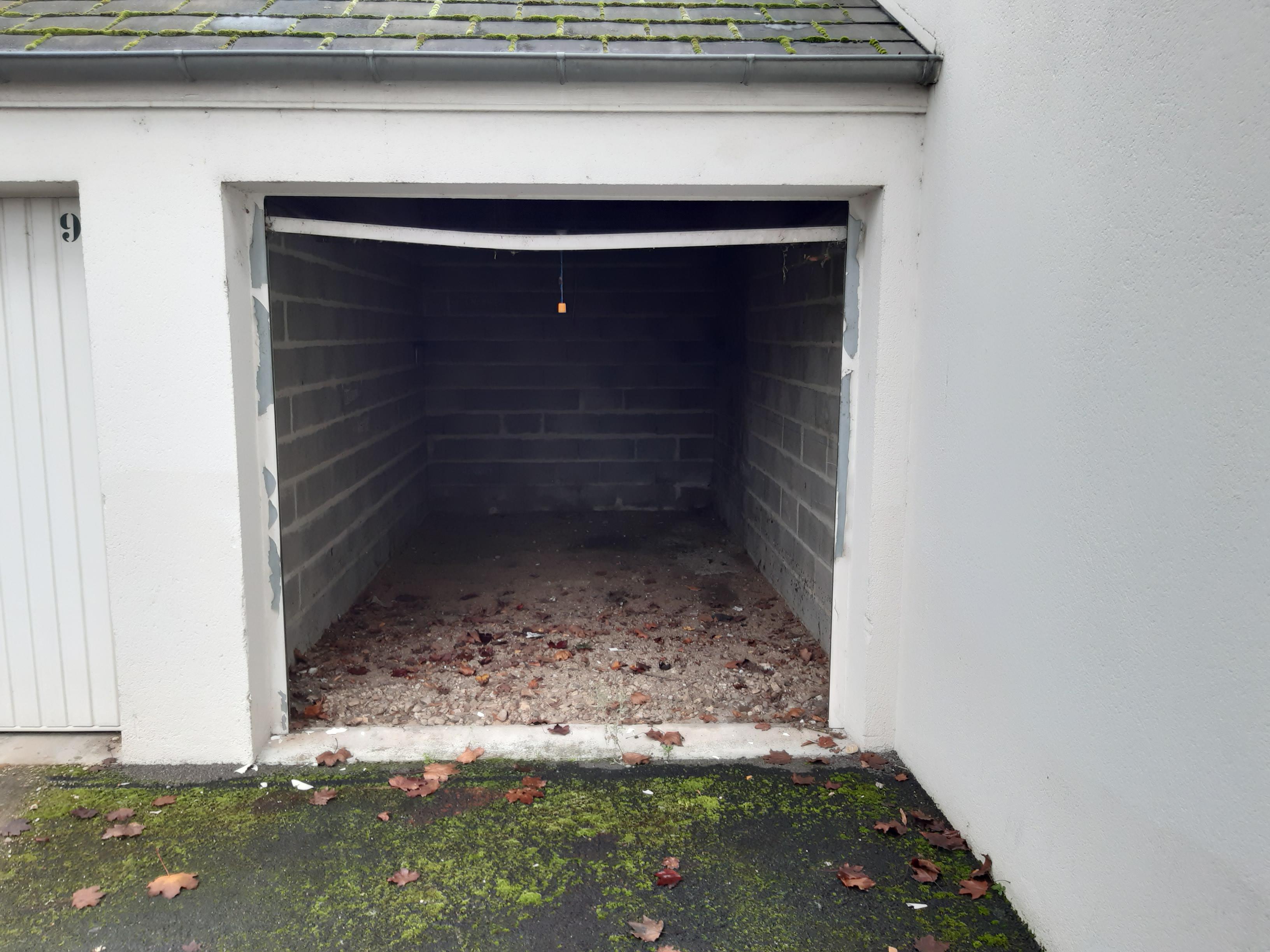 Box de stockage / garage à Châlette-sur-loing a