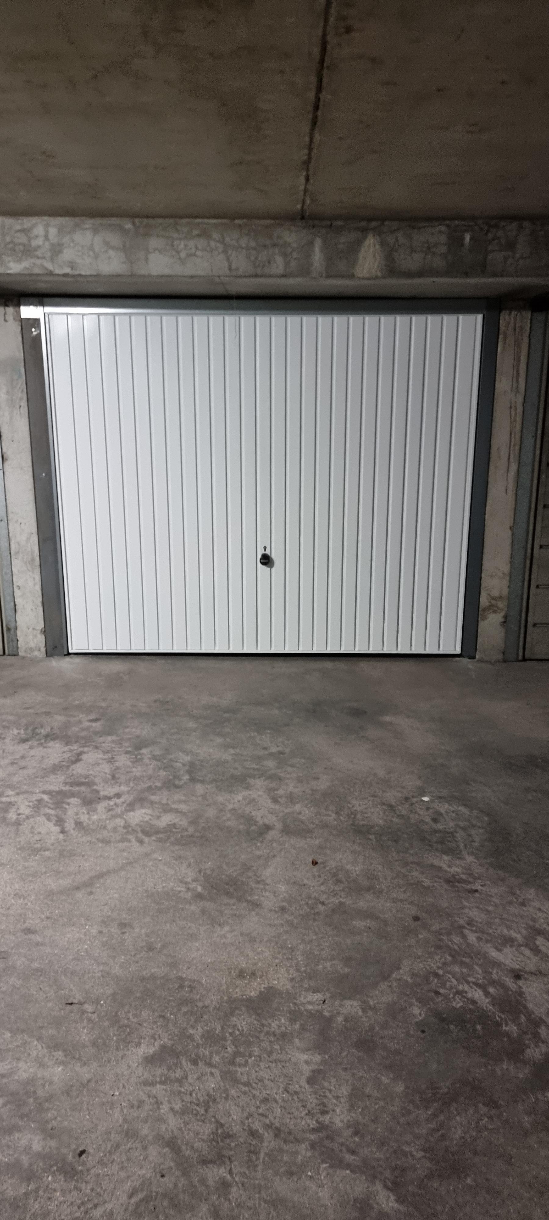 Garage sécurisé en garage Fontenay