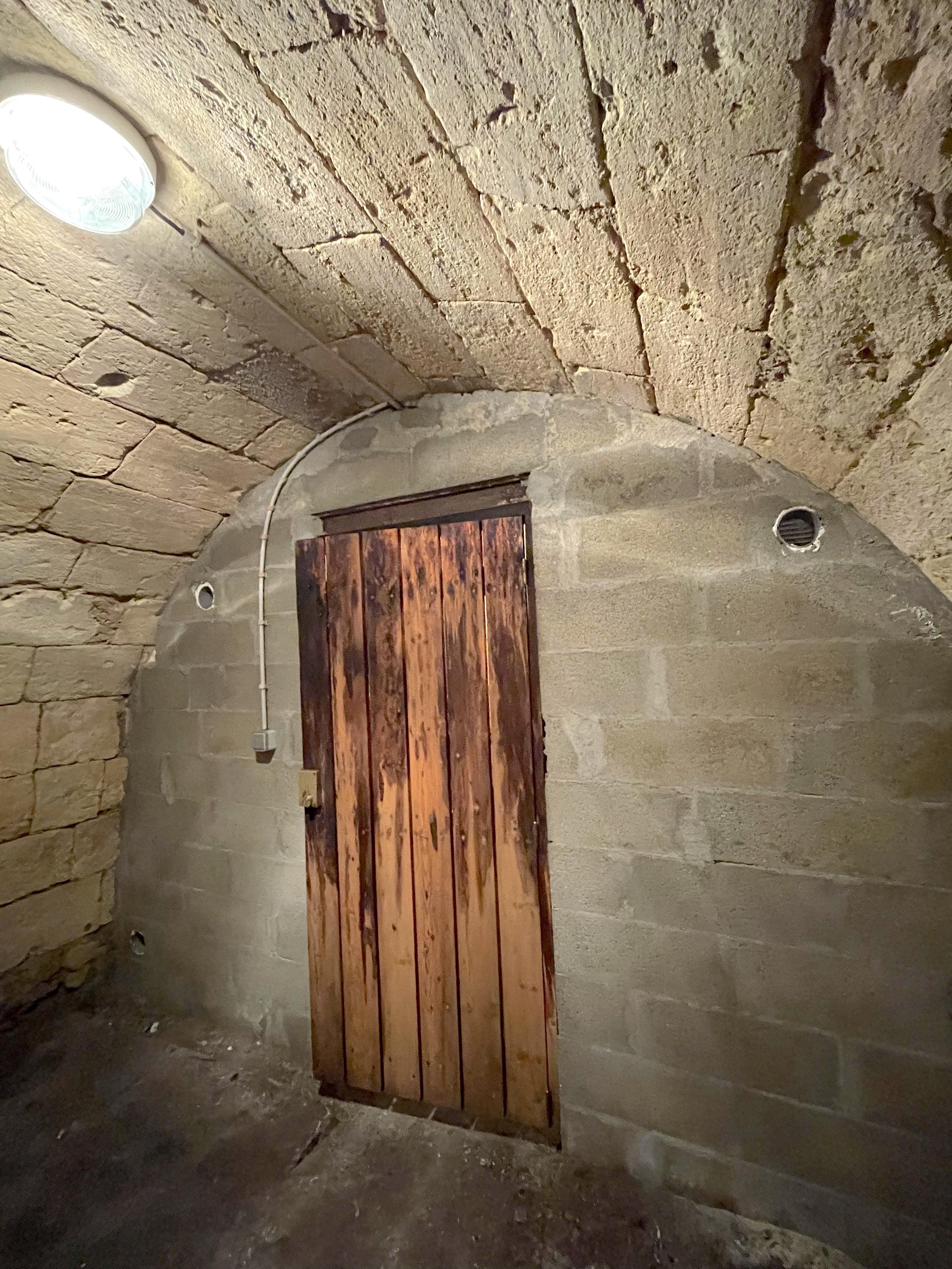 Cave voûtée sécurisée : Bordeaux Centre