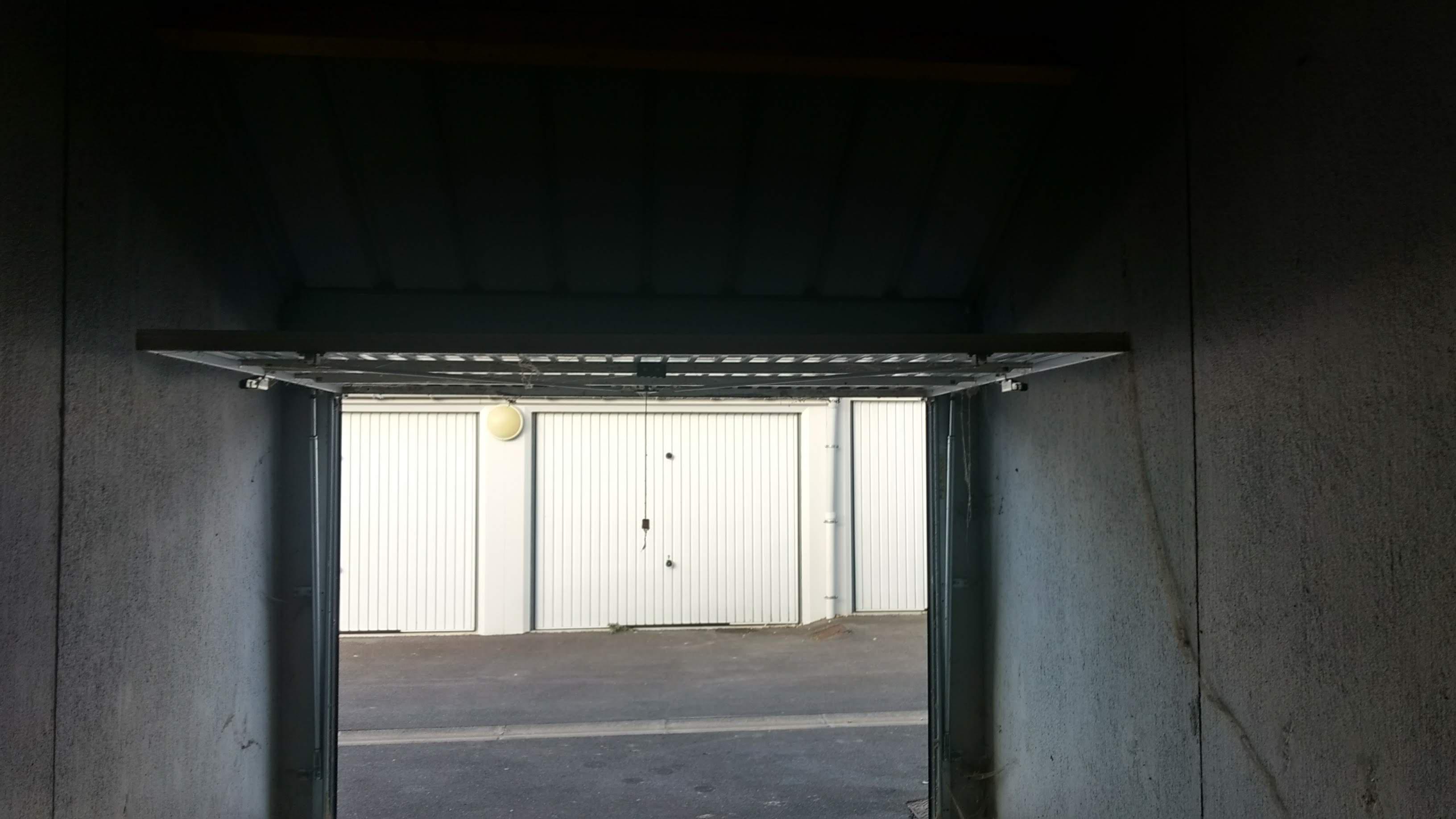 Location garage fermé stockage ou parking