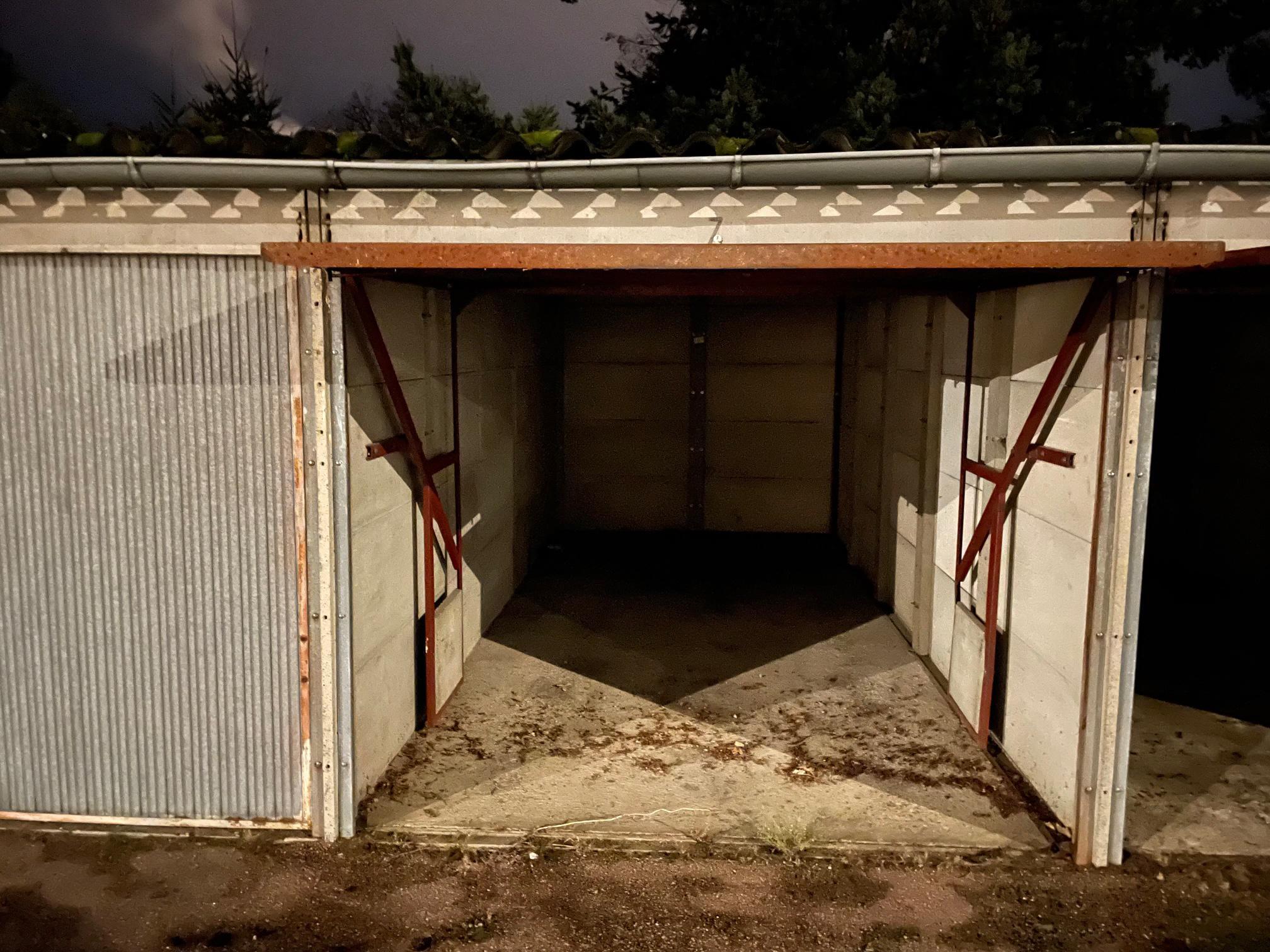 Garage / Garde meuble 13m²