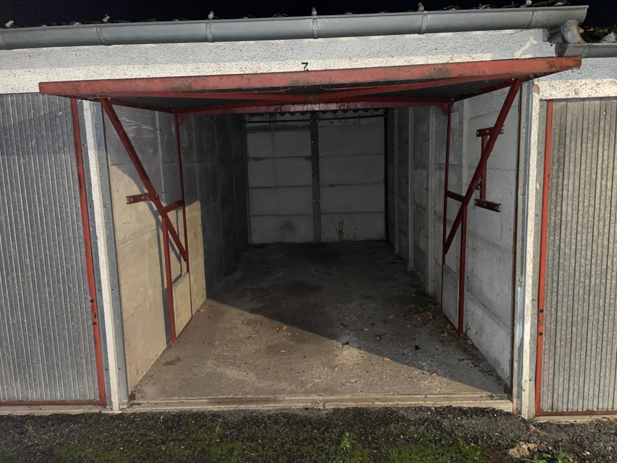Garage pour stationnement