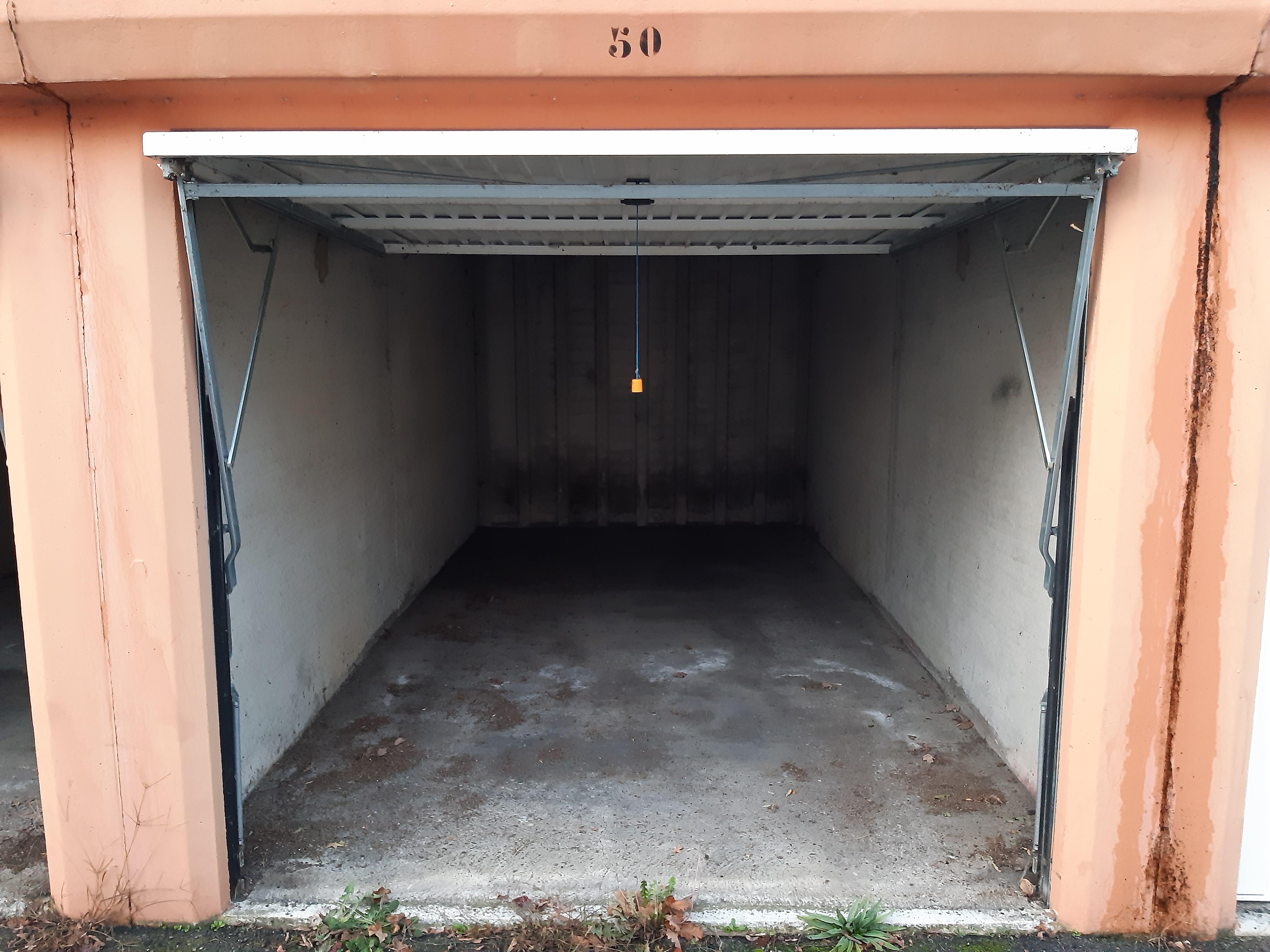 Box de stockage / Garage à louer 13m2