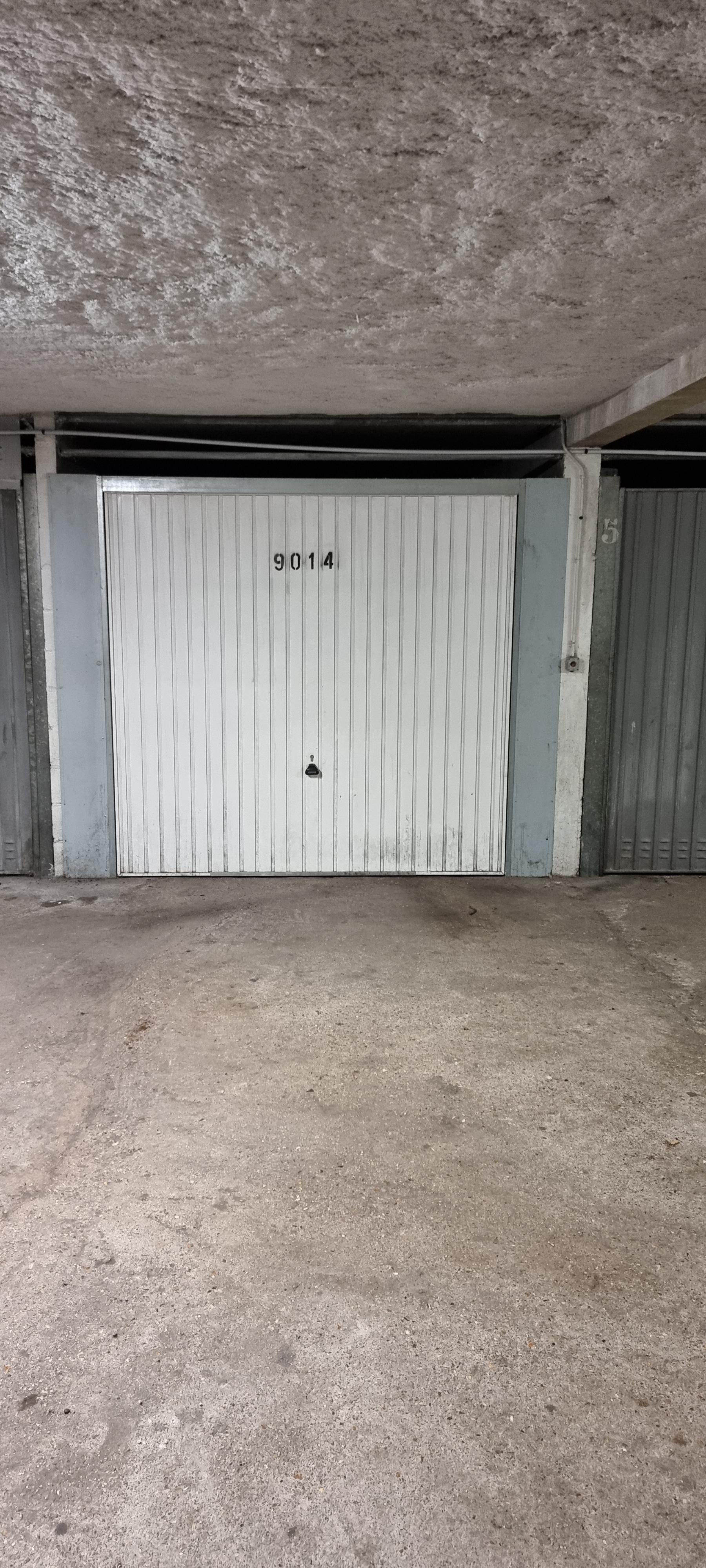 Garage à louer