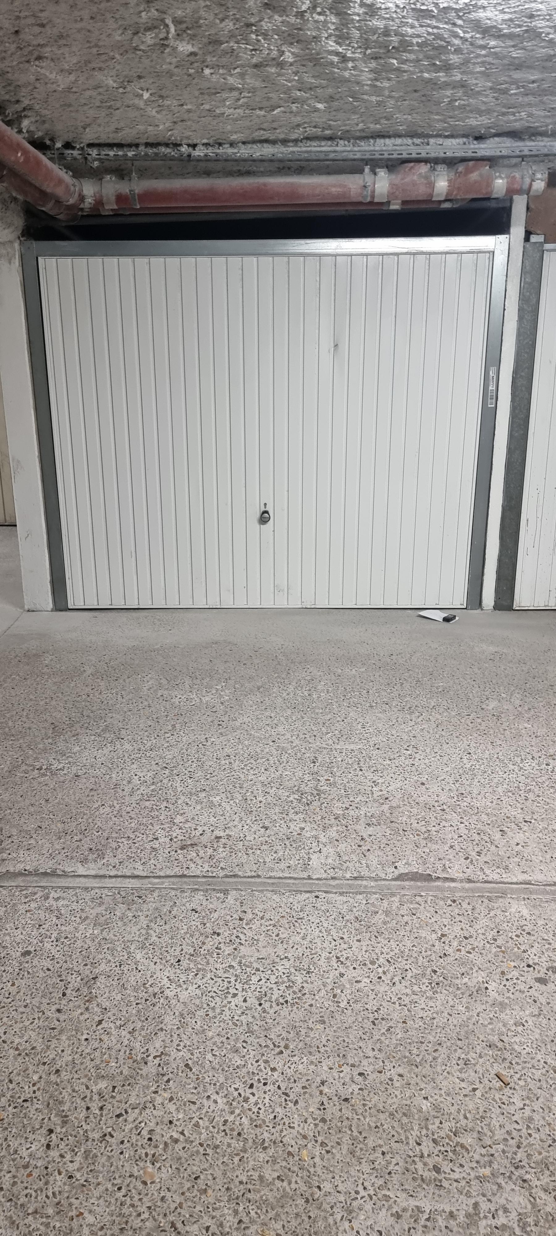 à louer : Garage sécurisé