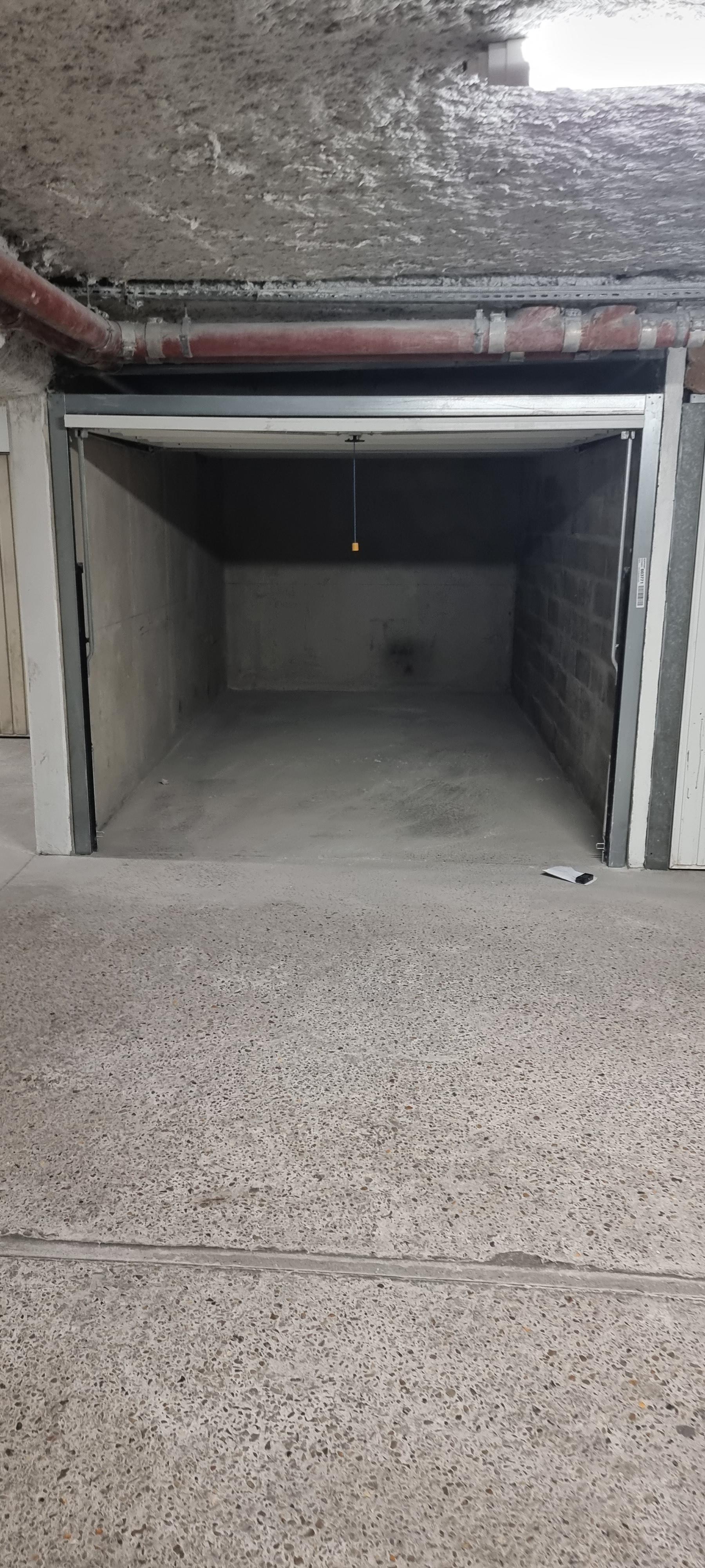 à louer : Garage sécurisé