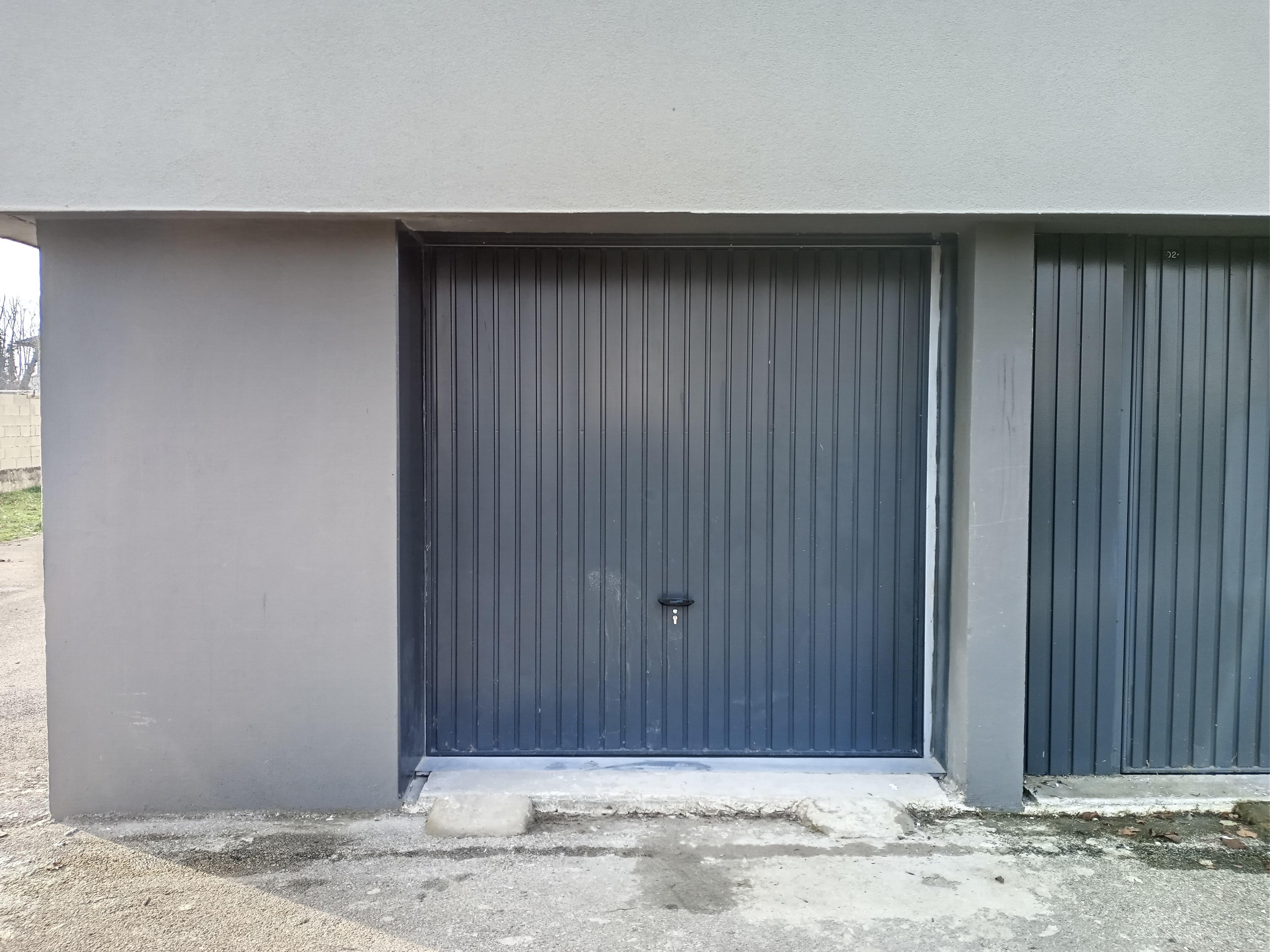 Garage à louer