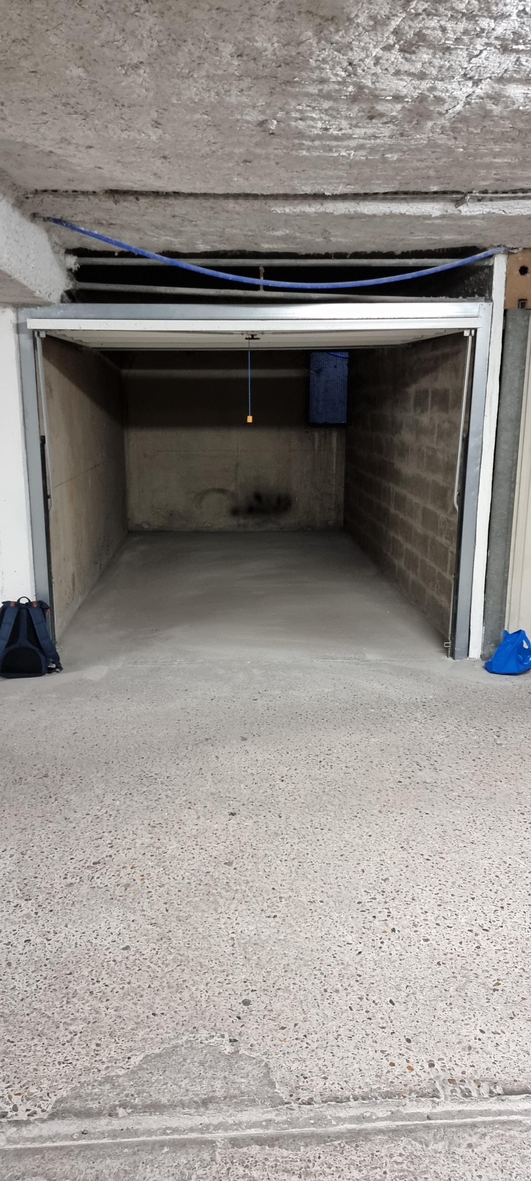 Garage sécurisé en sous-sol