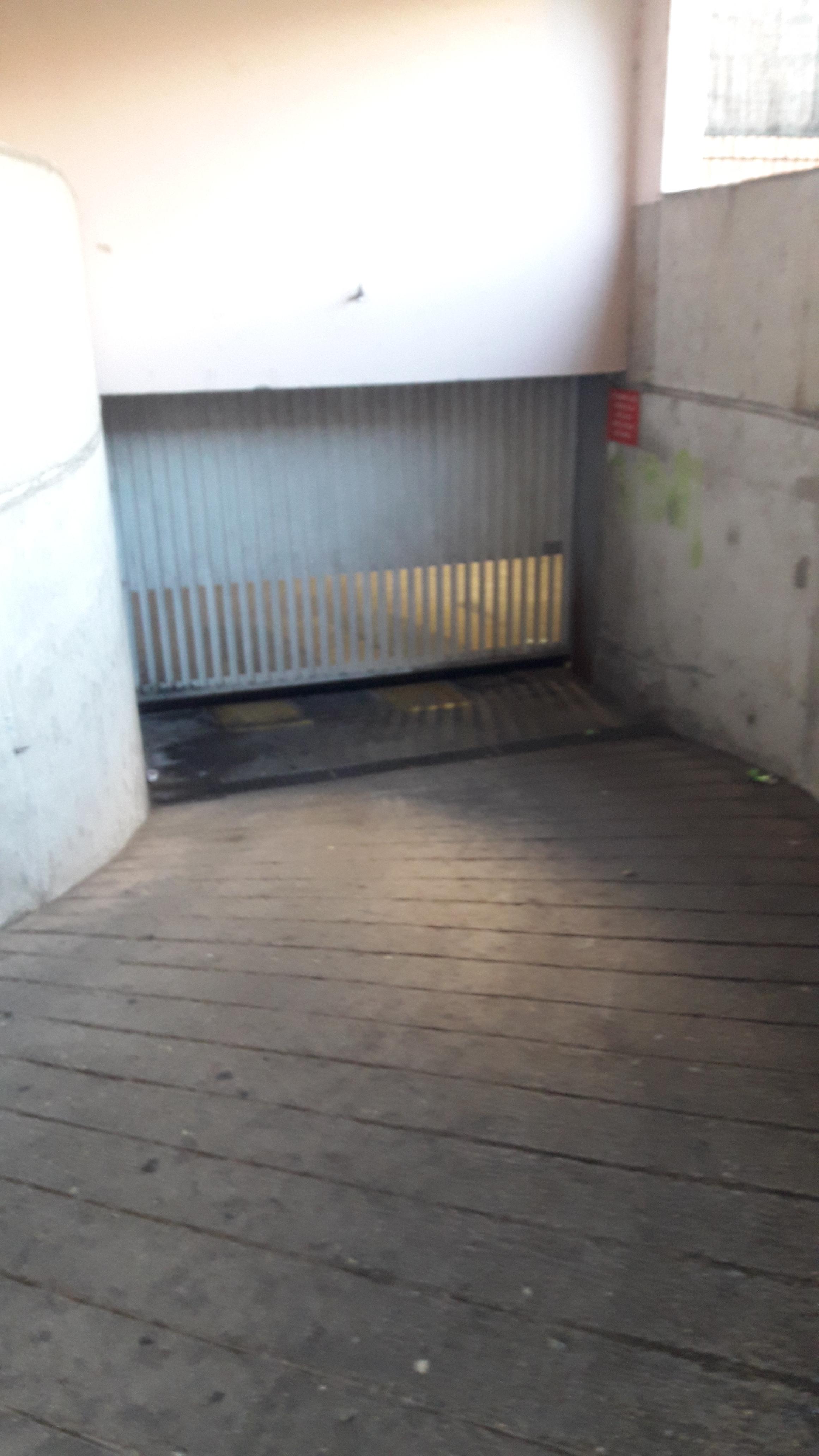 Garage sécurisé / Miribel