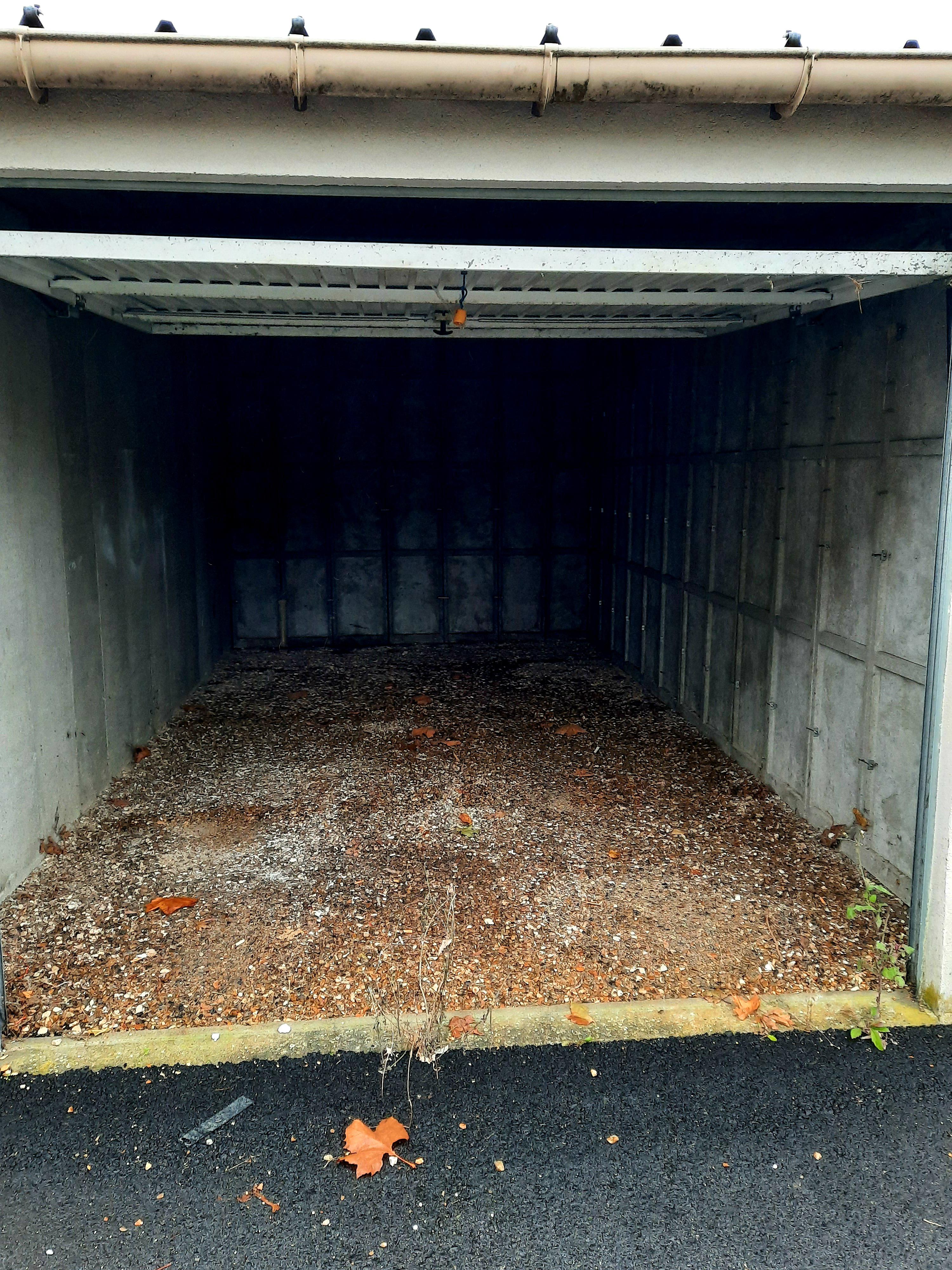 Garde meuble / garage sécurisé