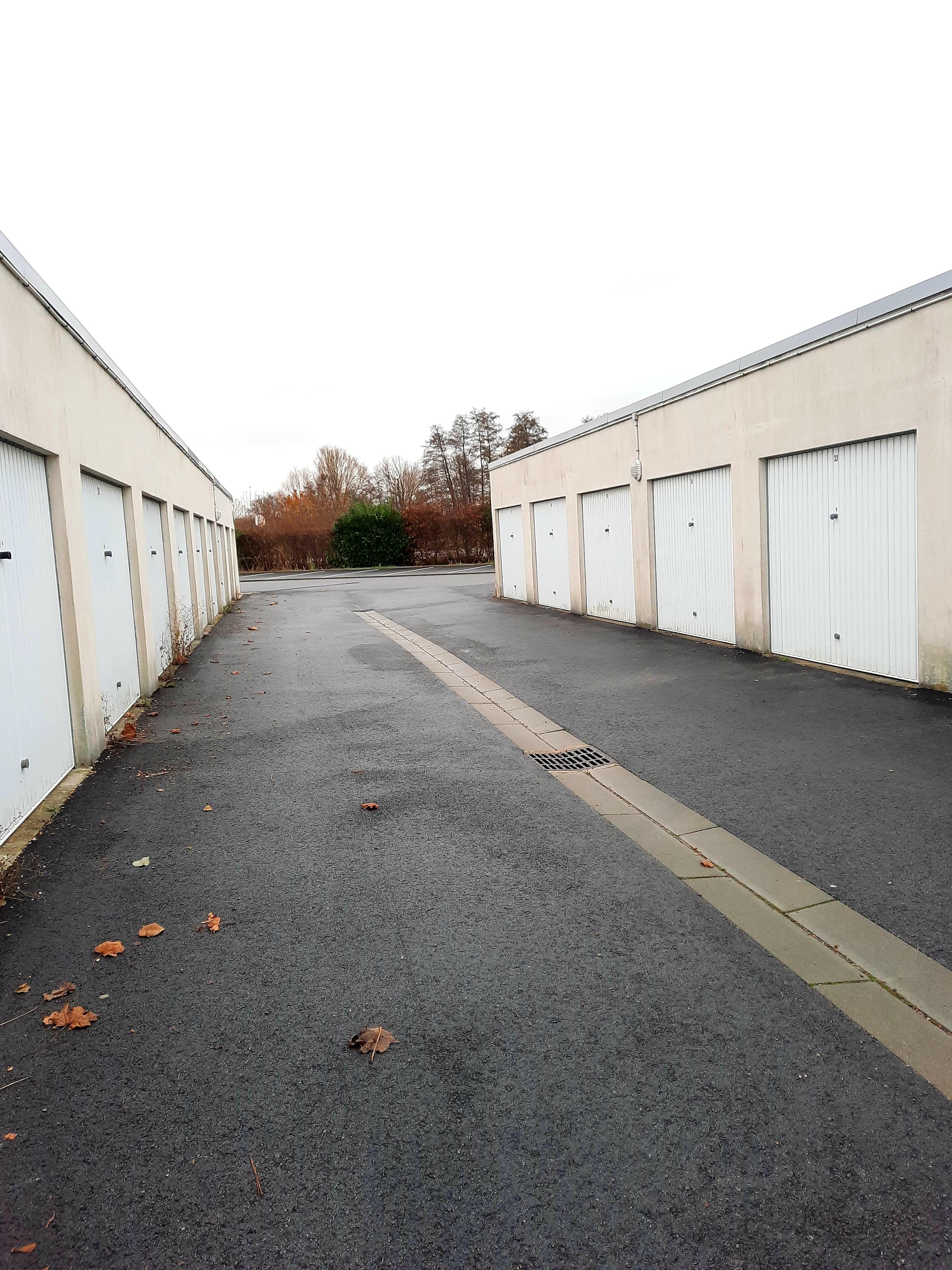 Garde meuble / garage sécurisé