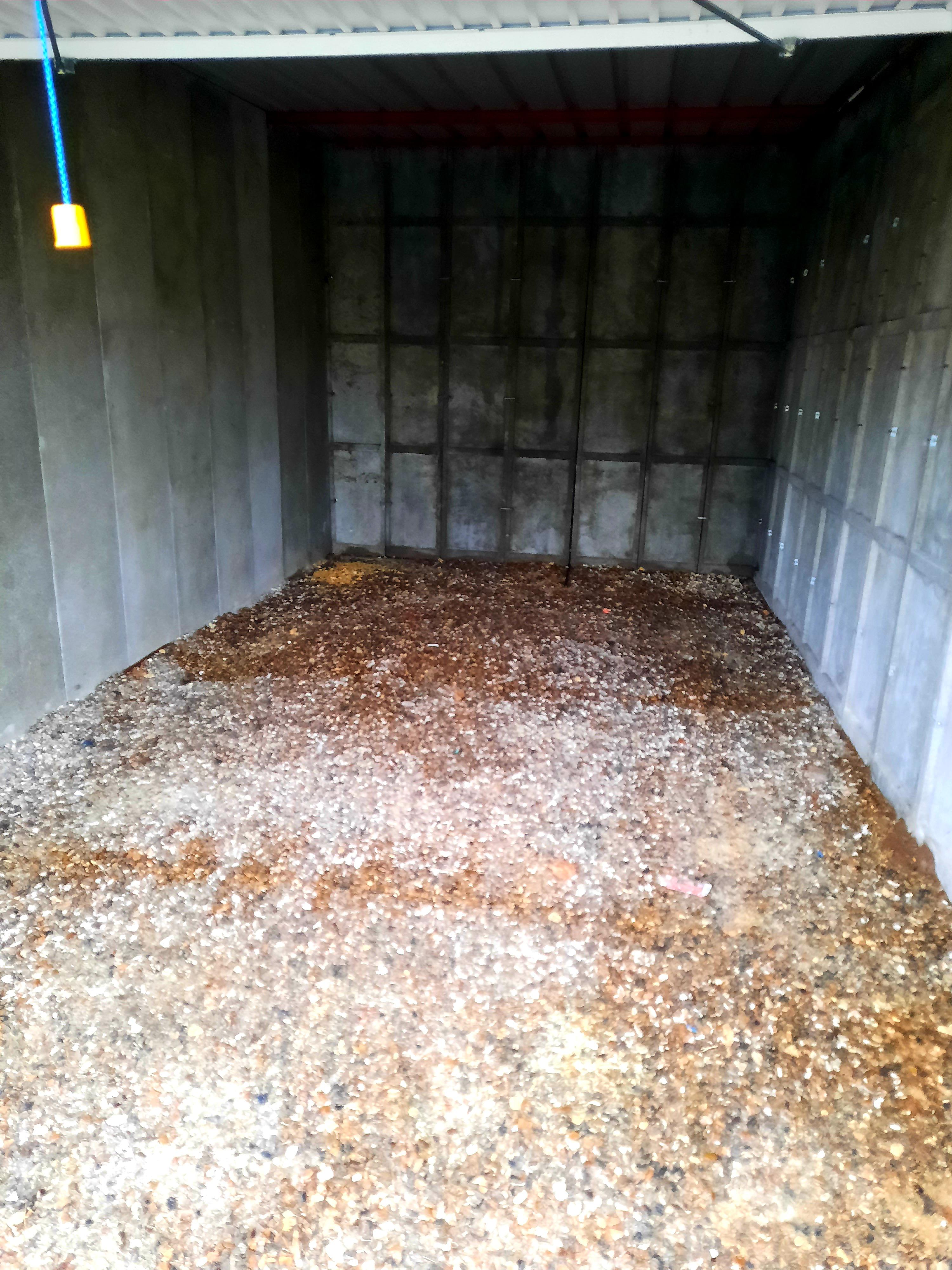 Garage / box de stockage à louer