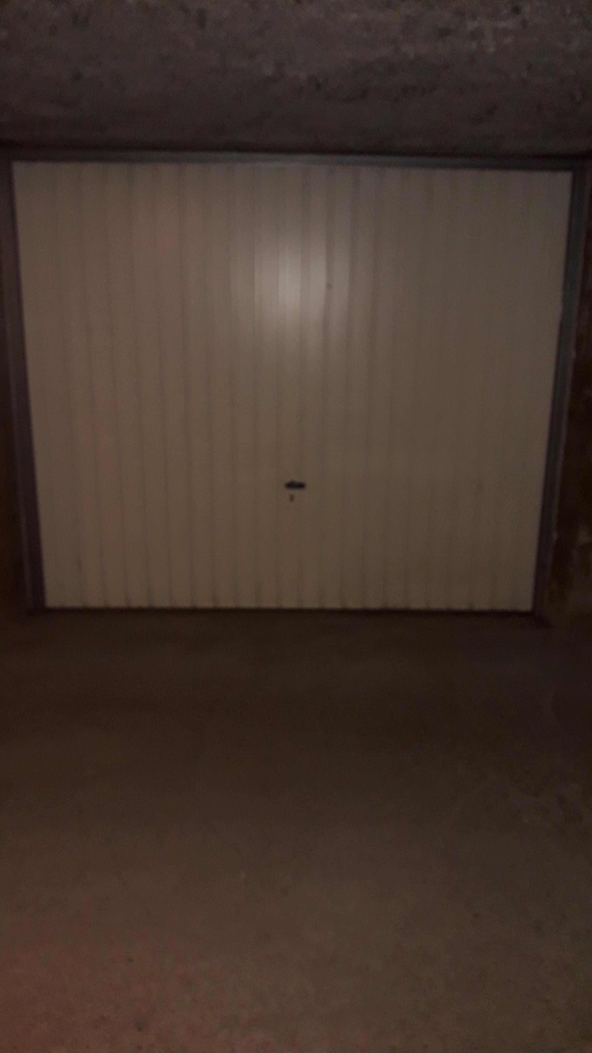 Garage à Miribel