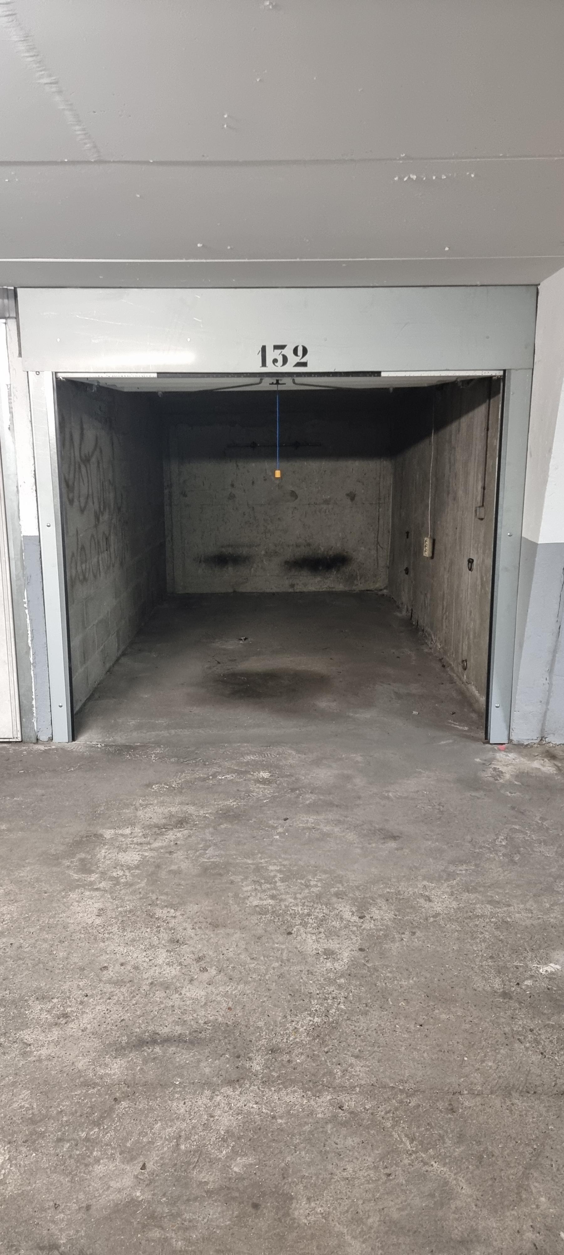 Bezons - Garage fermé