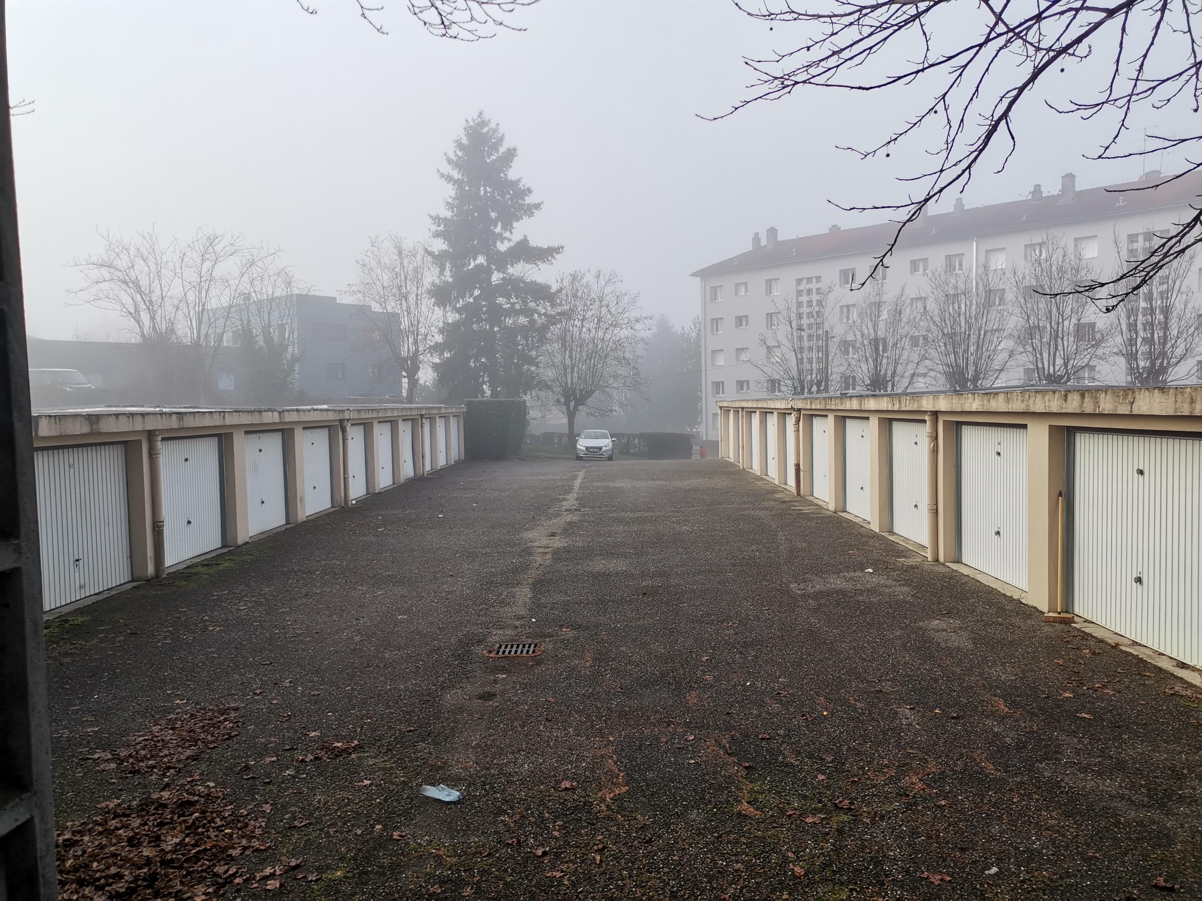 Box individuel fermé / Jassans-Riottier / Villefranche