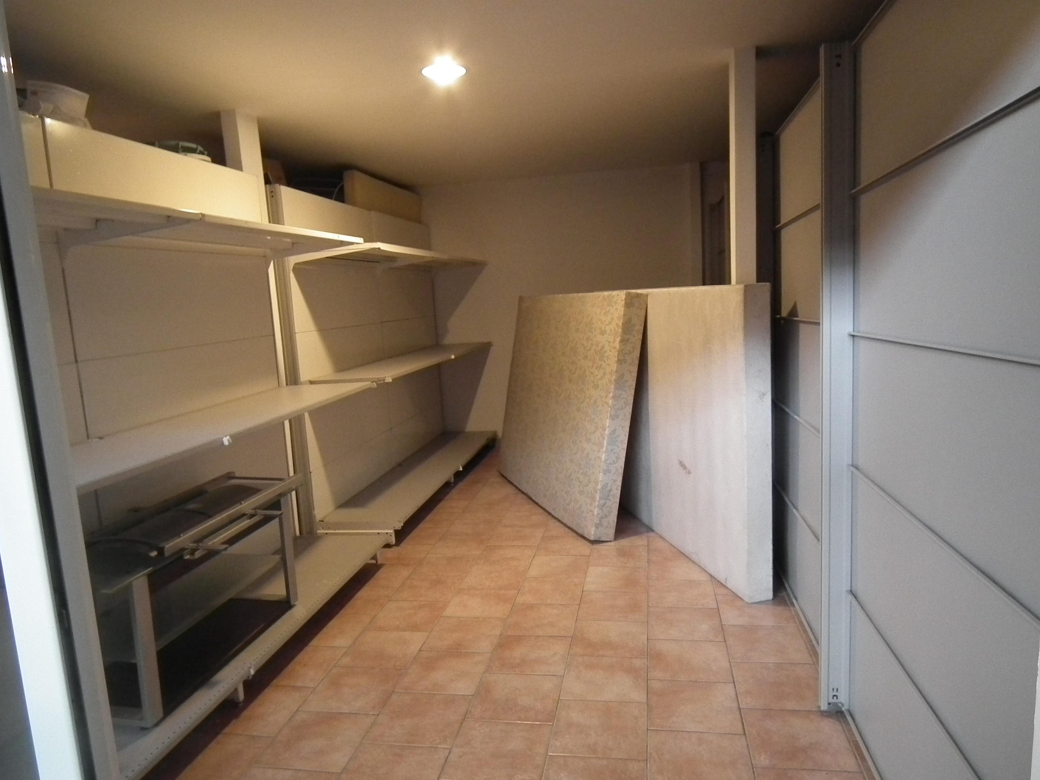 BOX DE STOCKAGE sécurisé