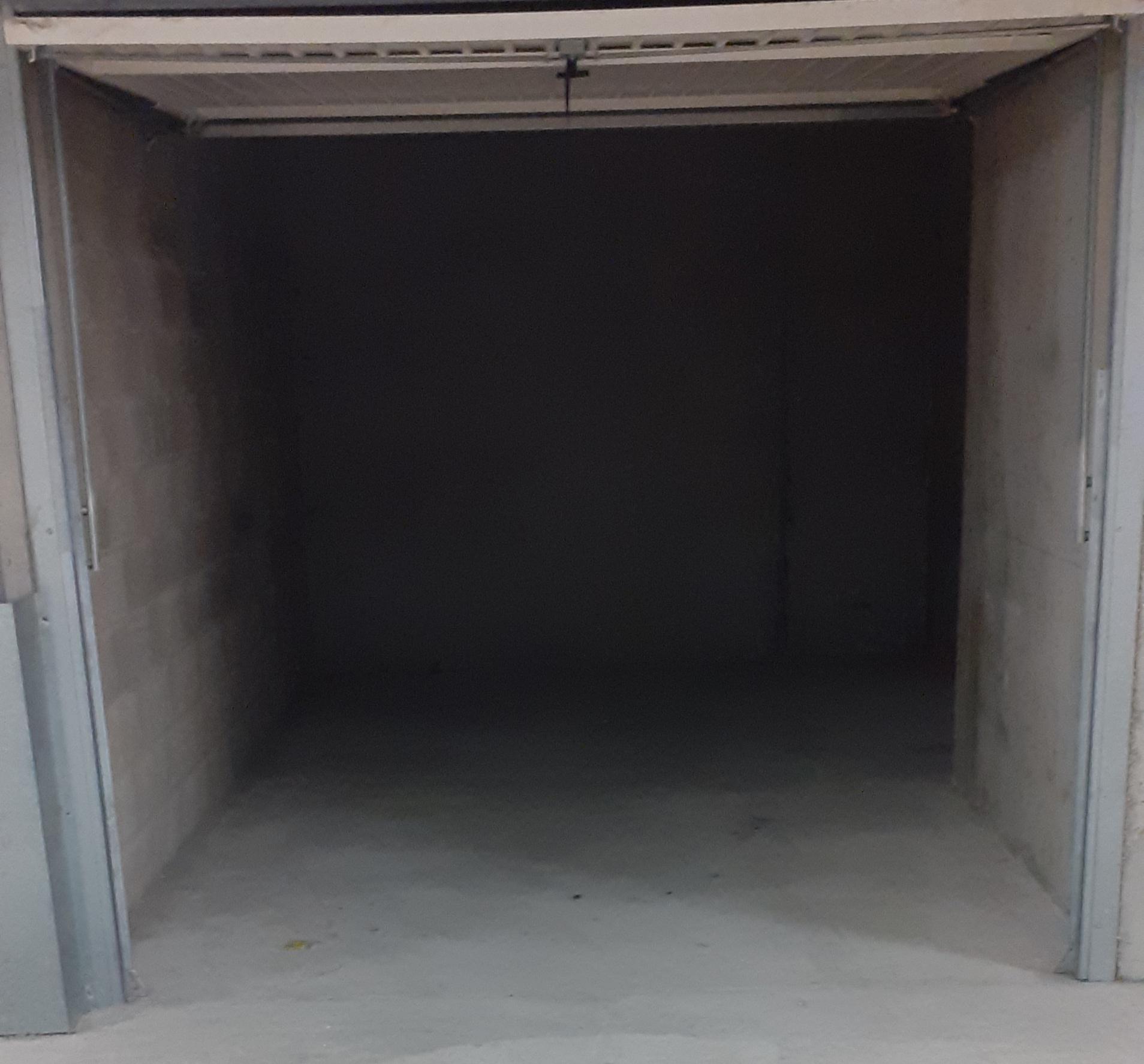 Garage à louer