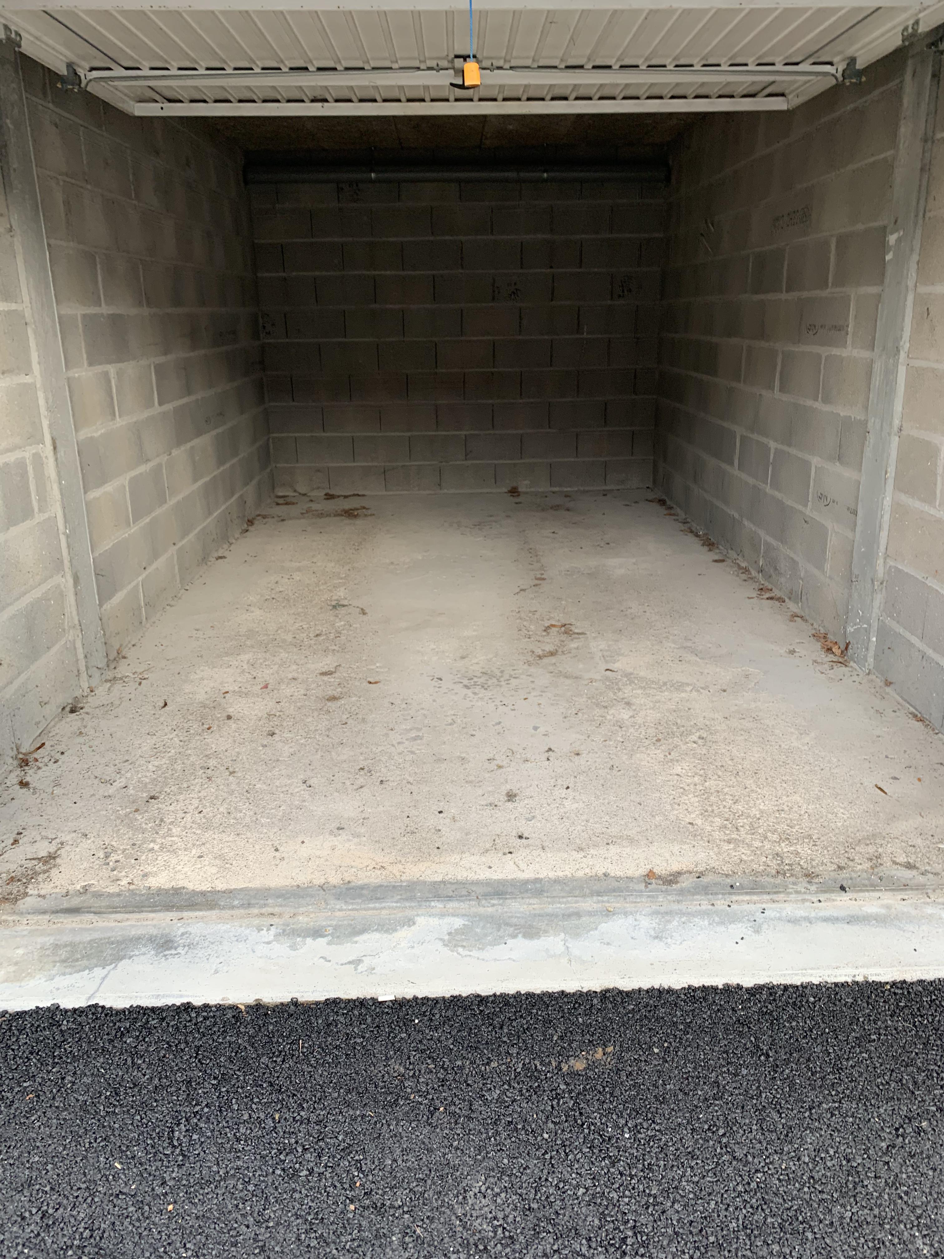 Espace de stockage / garage à louer