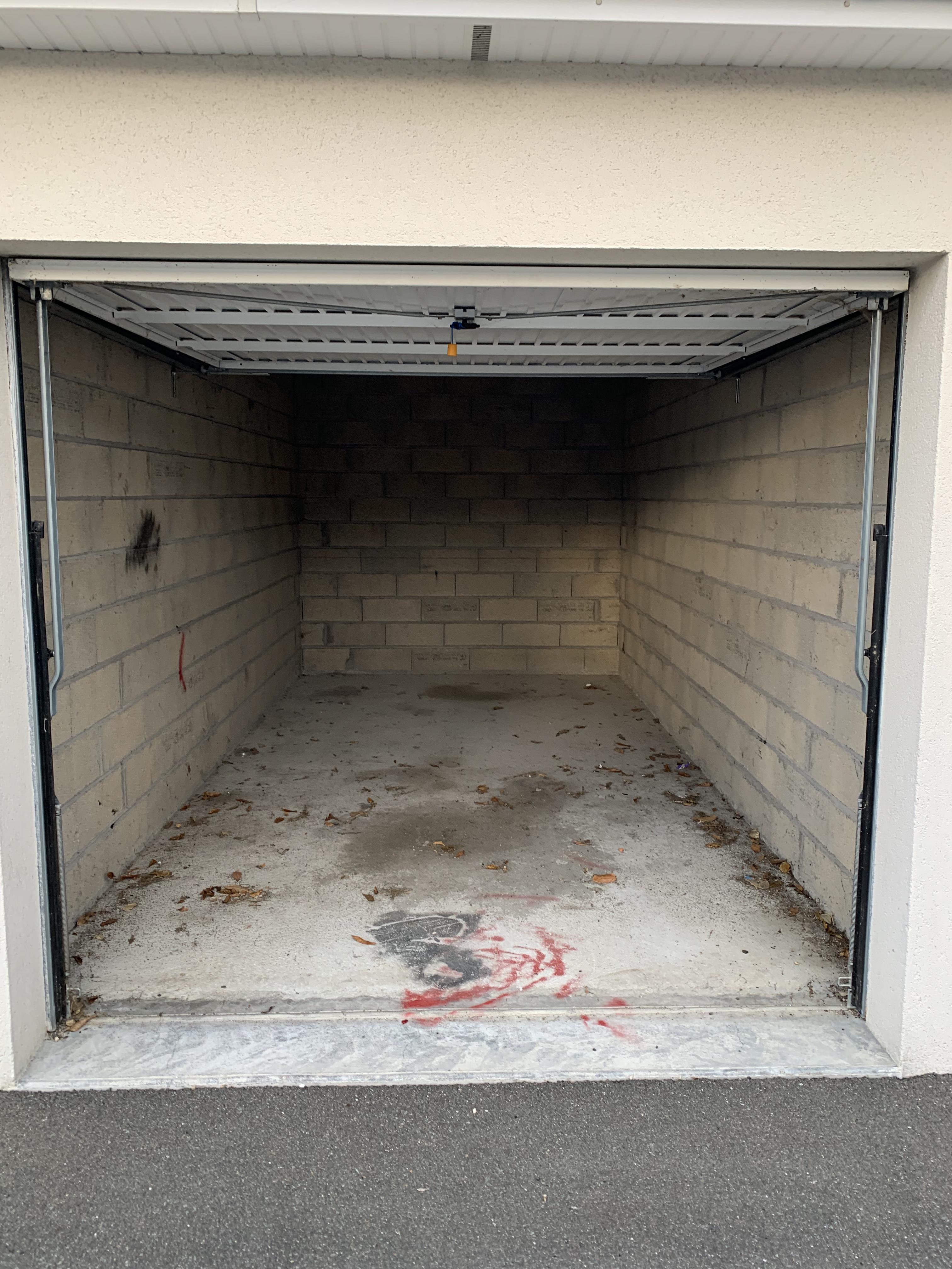 Garde meuble / garage à louer