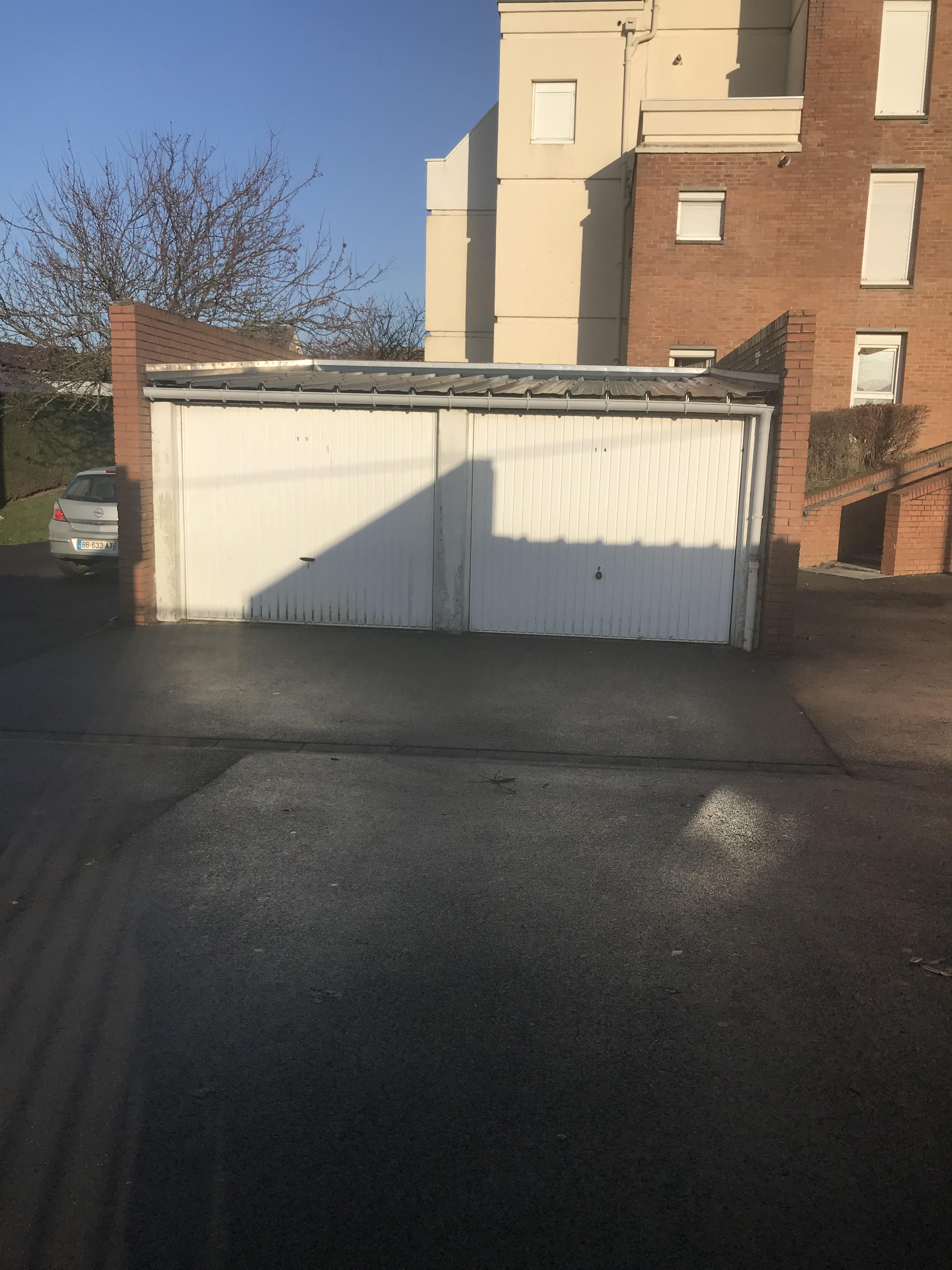 Garde meuble / Garage à louer