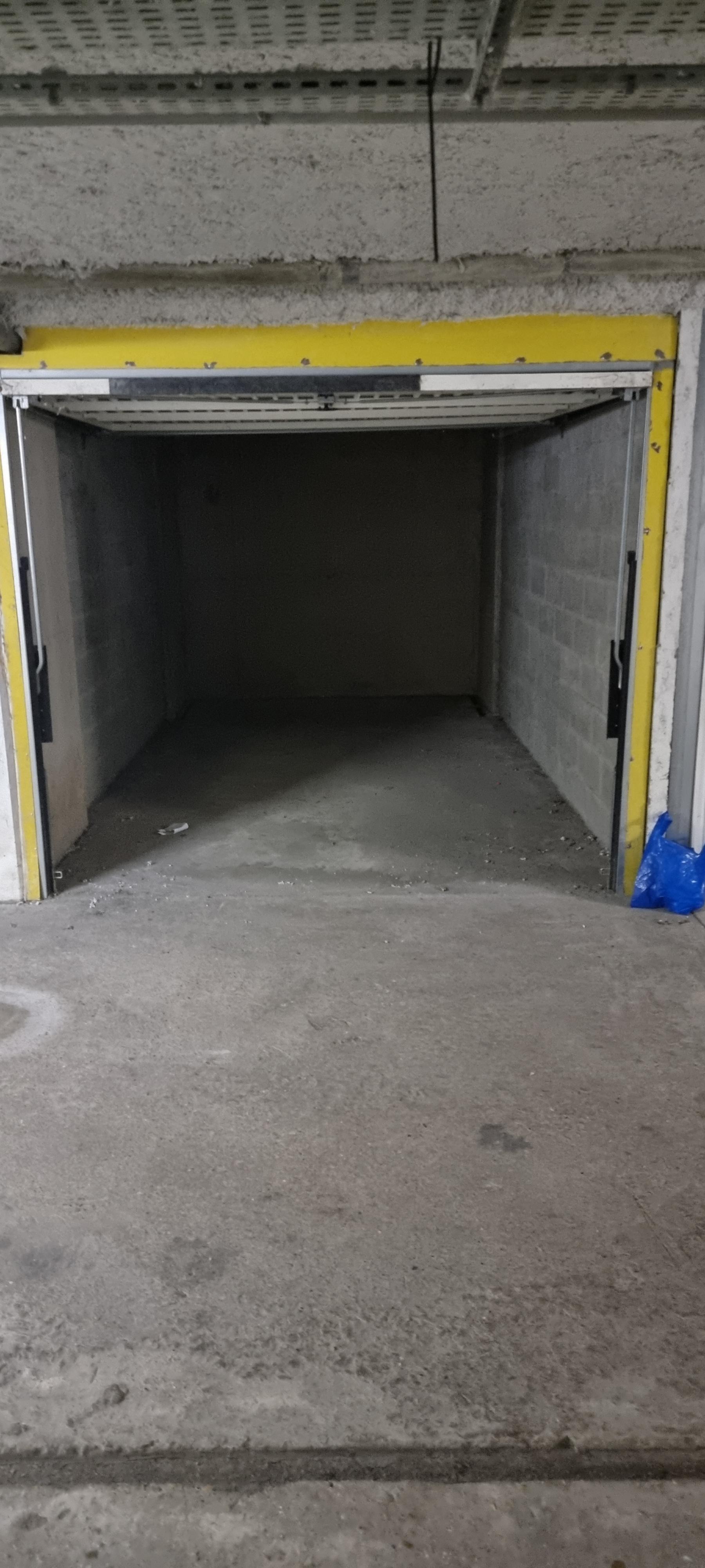 Location garage fermé - Box
