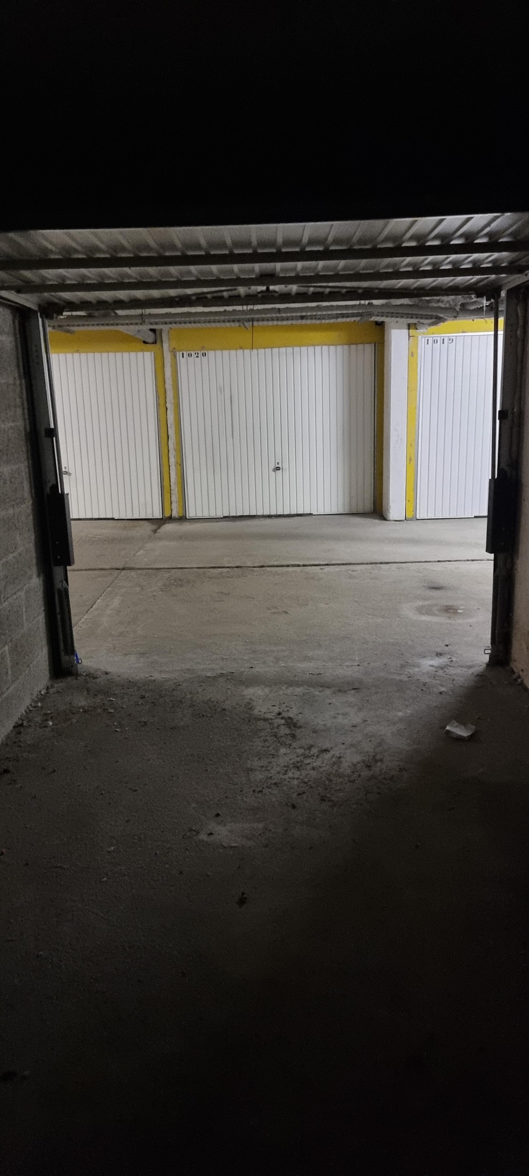 Location garage fermé - Box