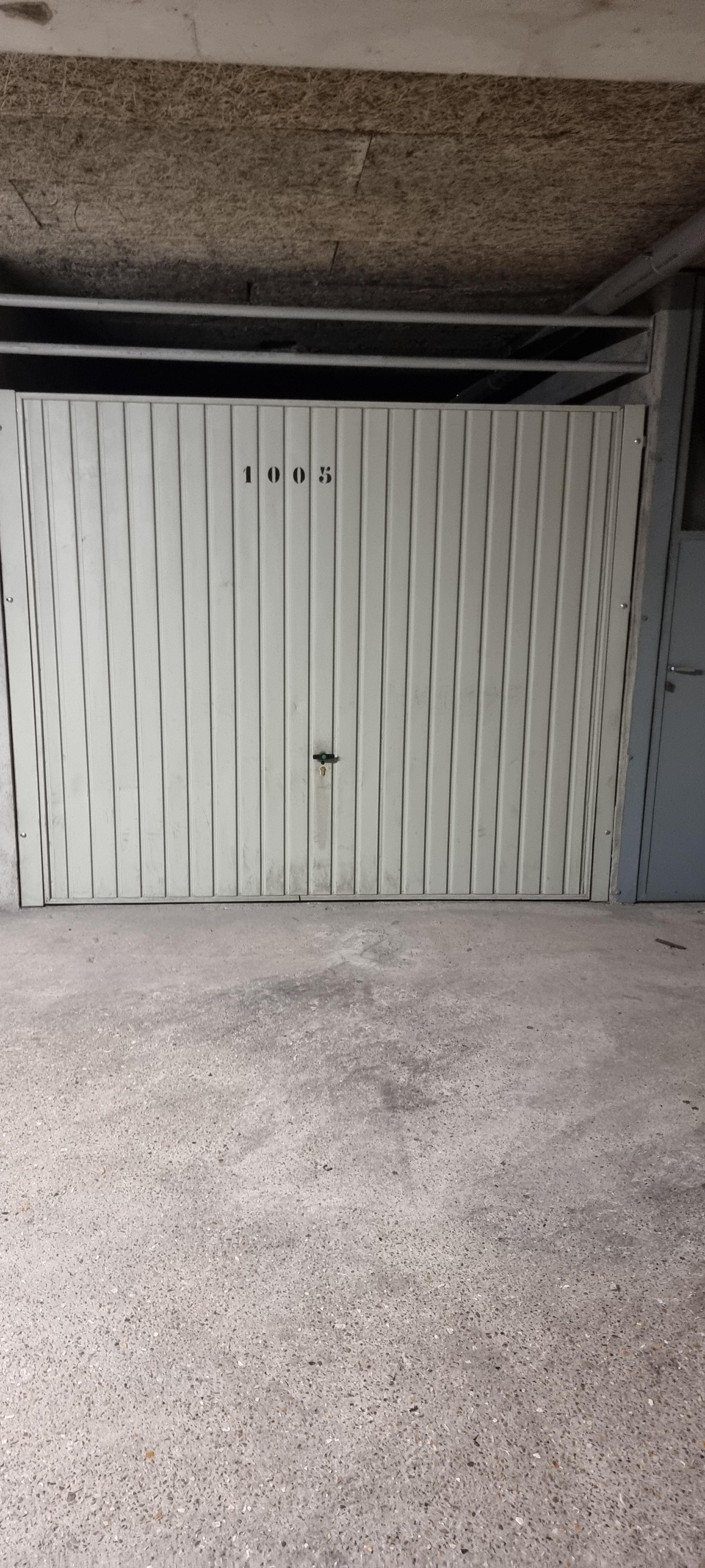 À louer garage fermé / Vésinet