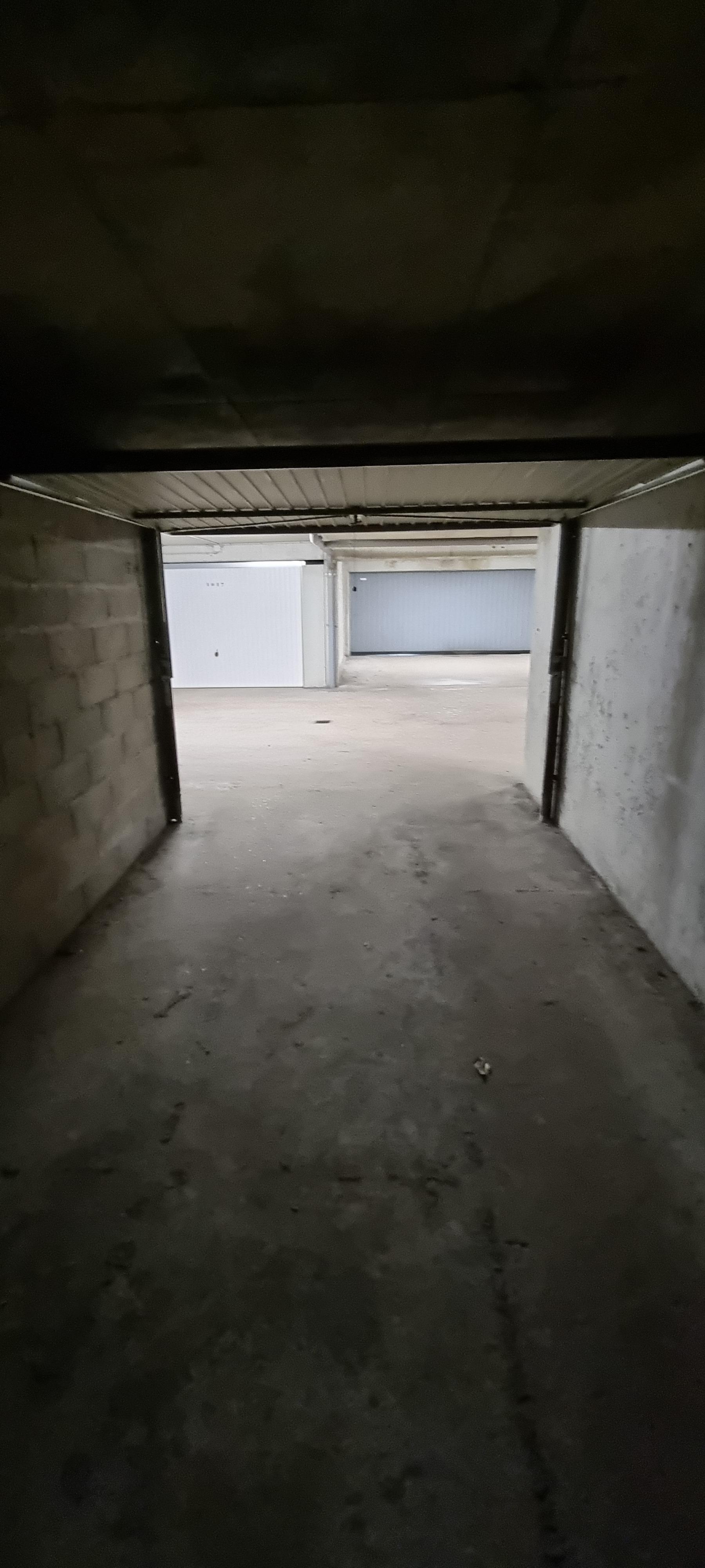 Garage fermé en location / Vésinet