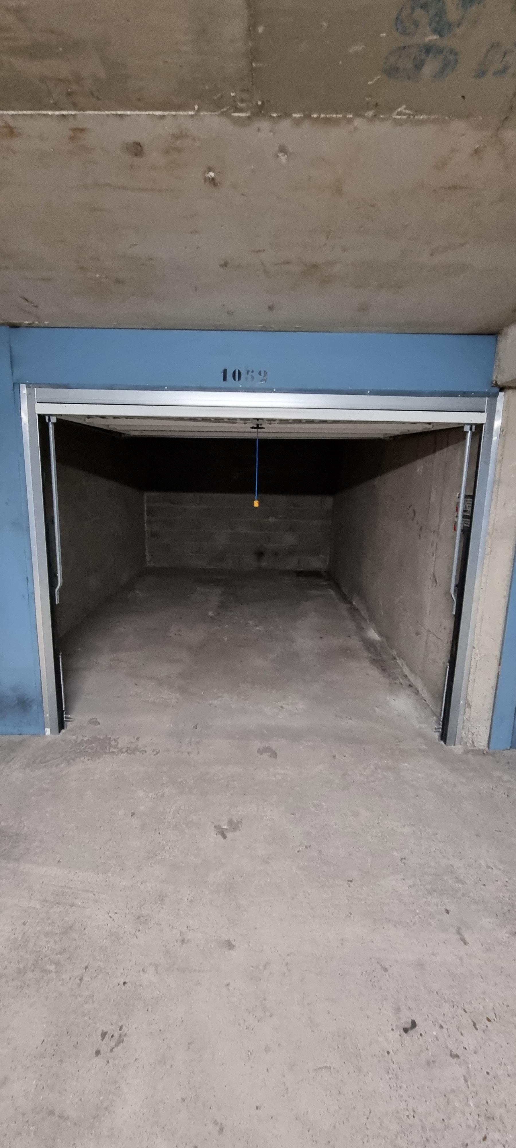 Location - garage fermé - 15m²