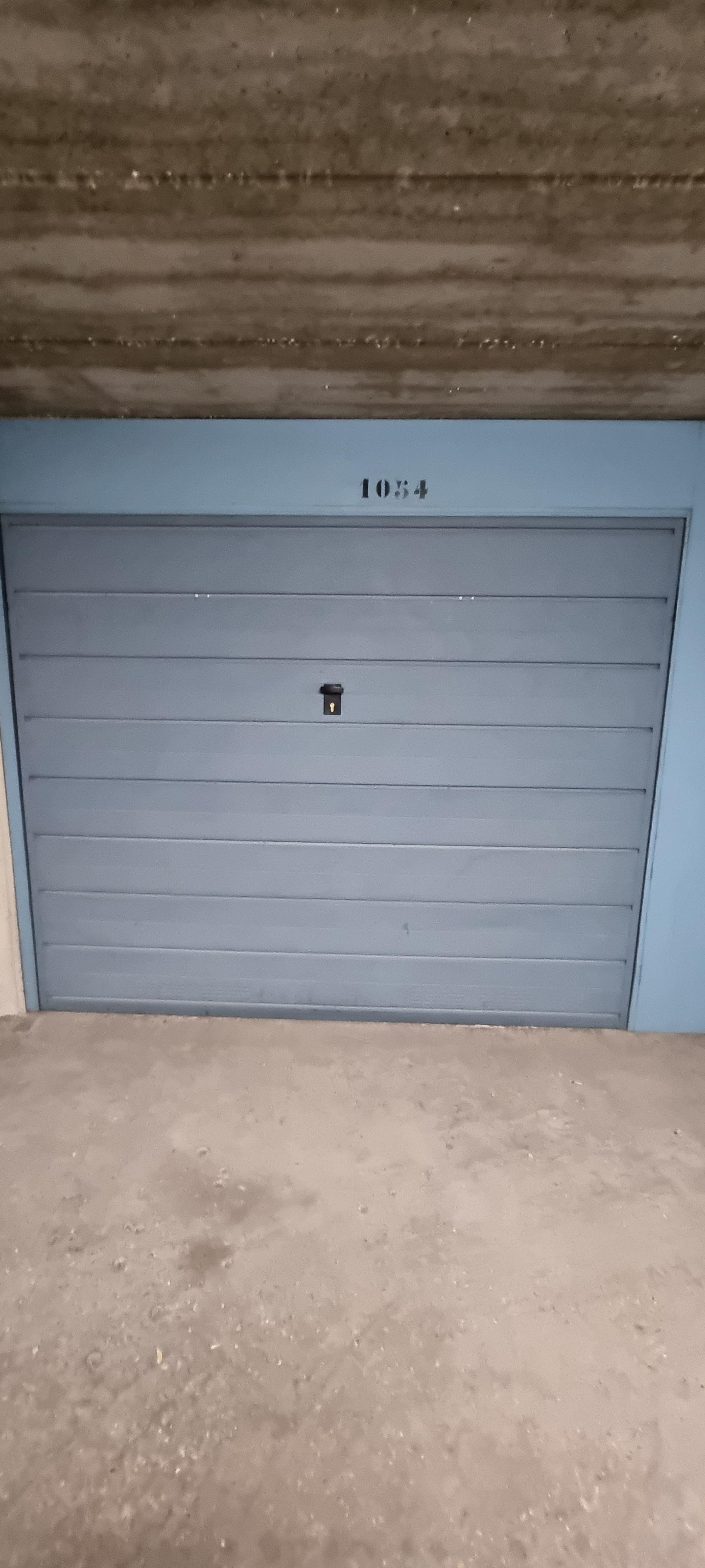 Box à louer - 14m² - Vésinet