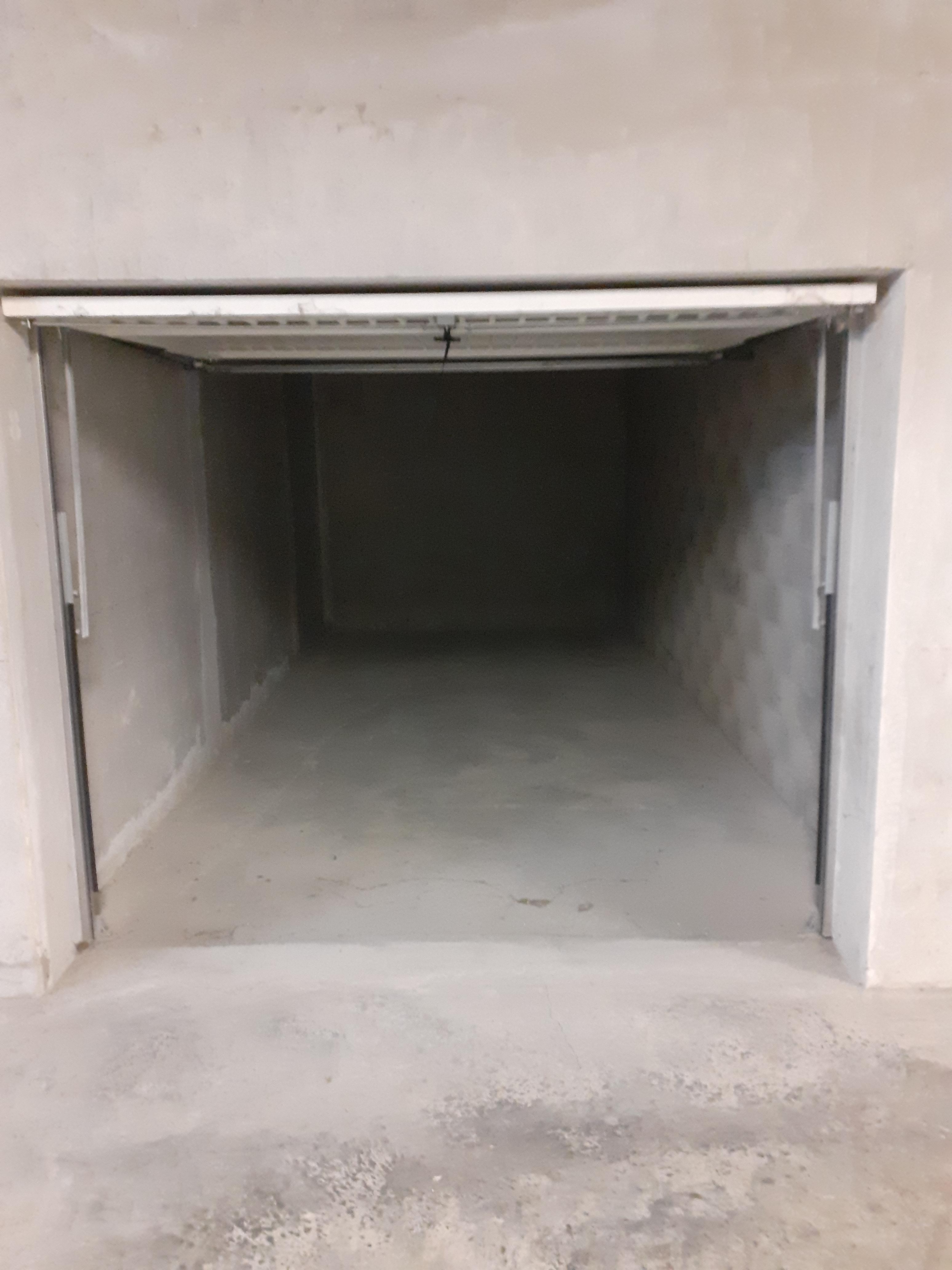 En location box - Bourgoin-Jallieu