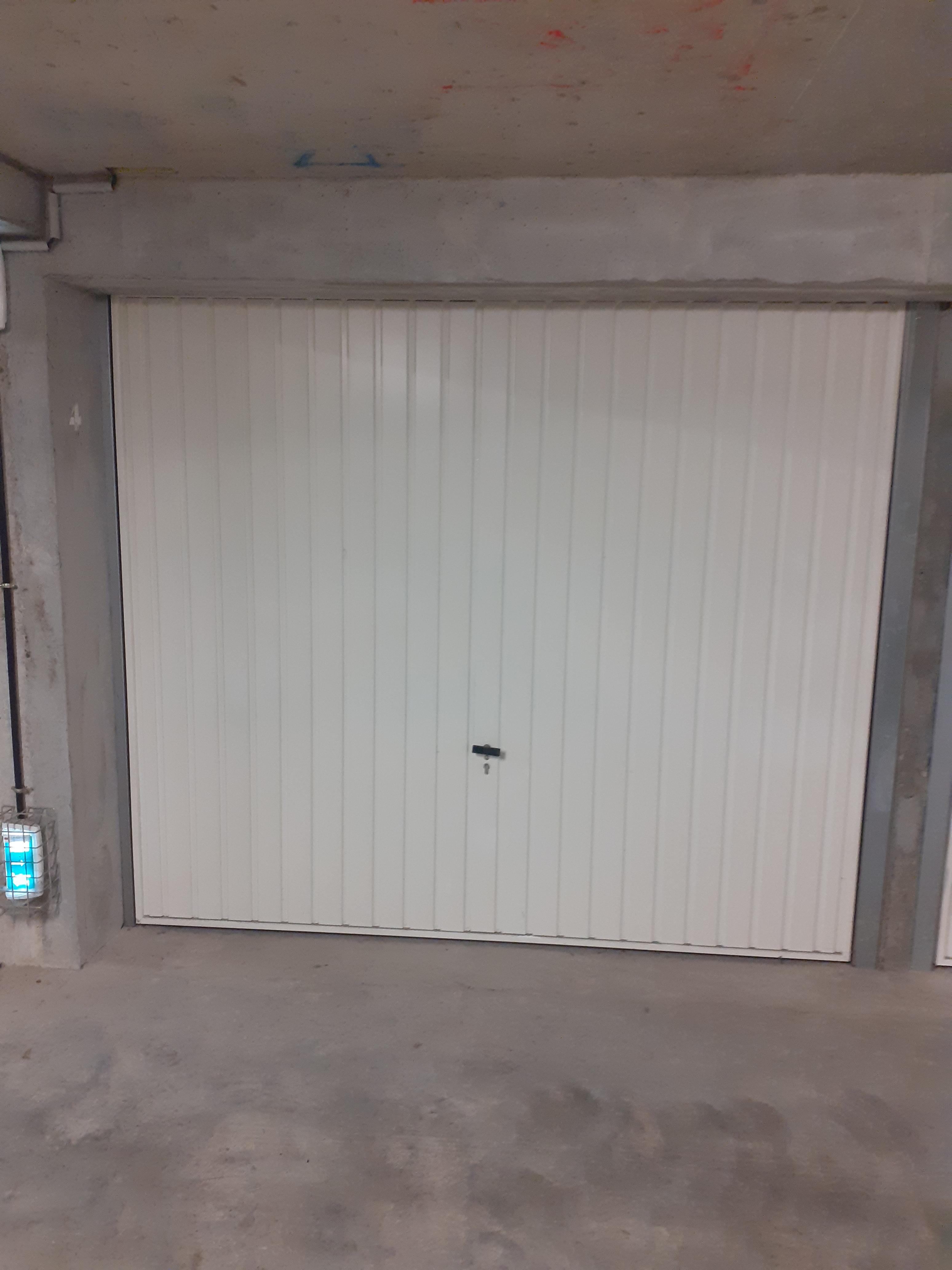 Location - Box - Parking