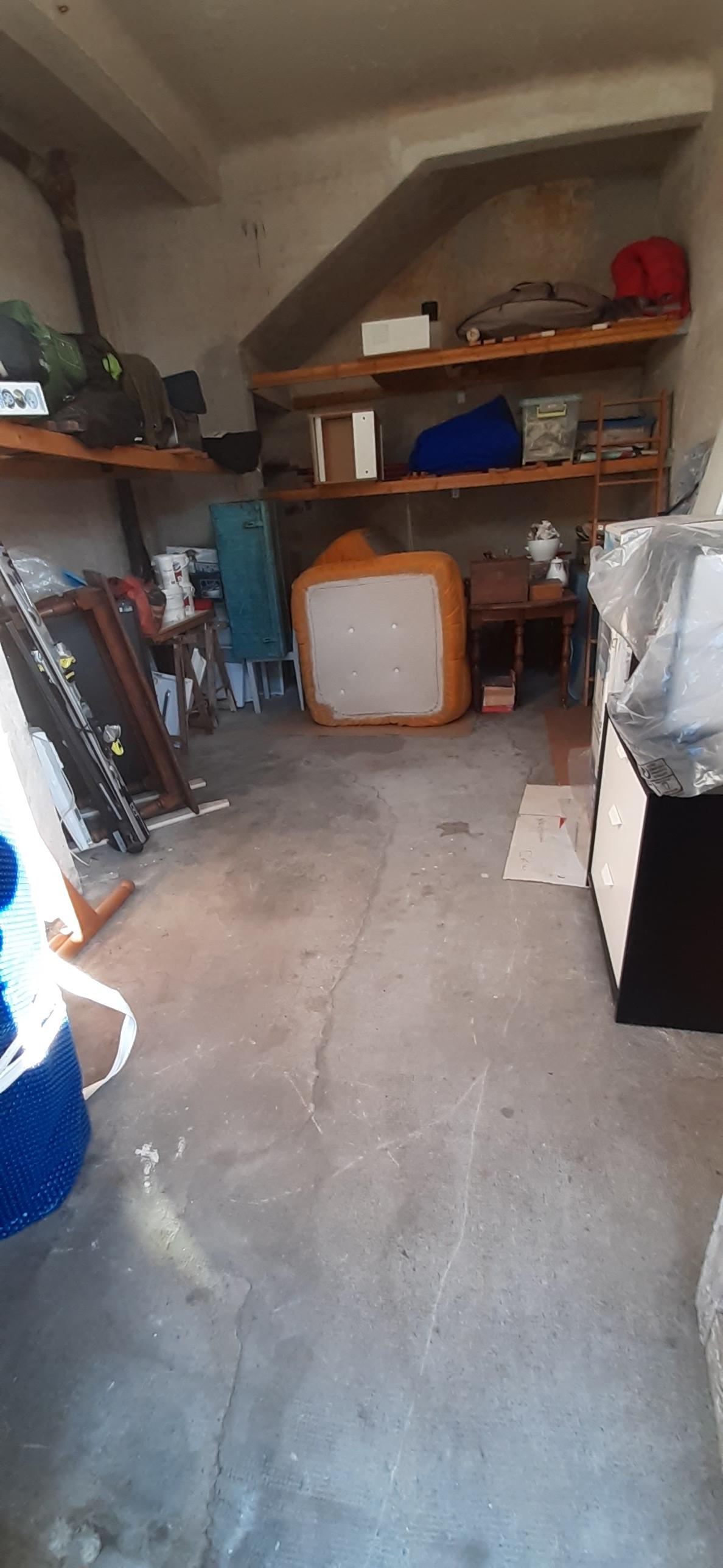Garage fermé à louer à Antibes