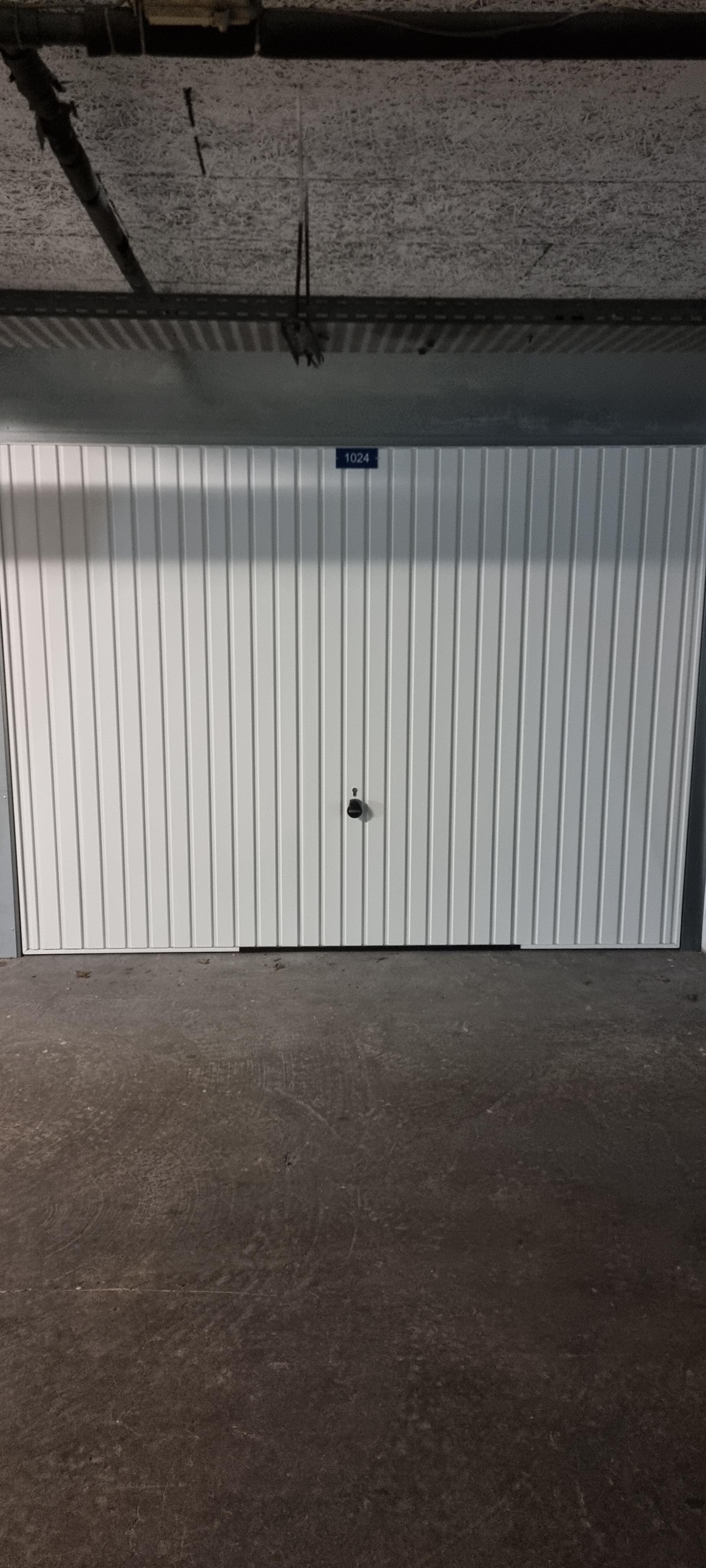 À louer - garage fermé