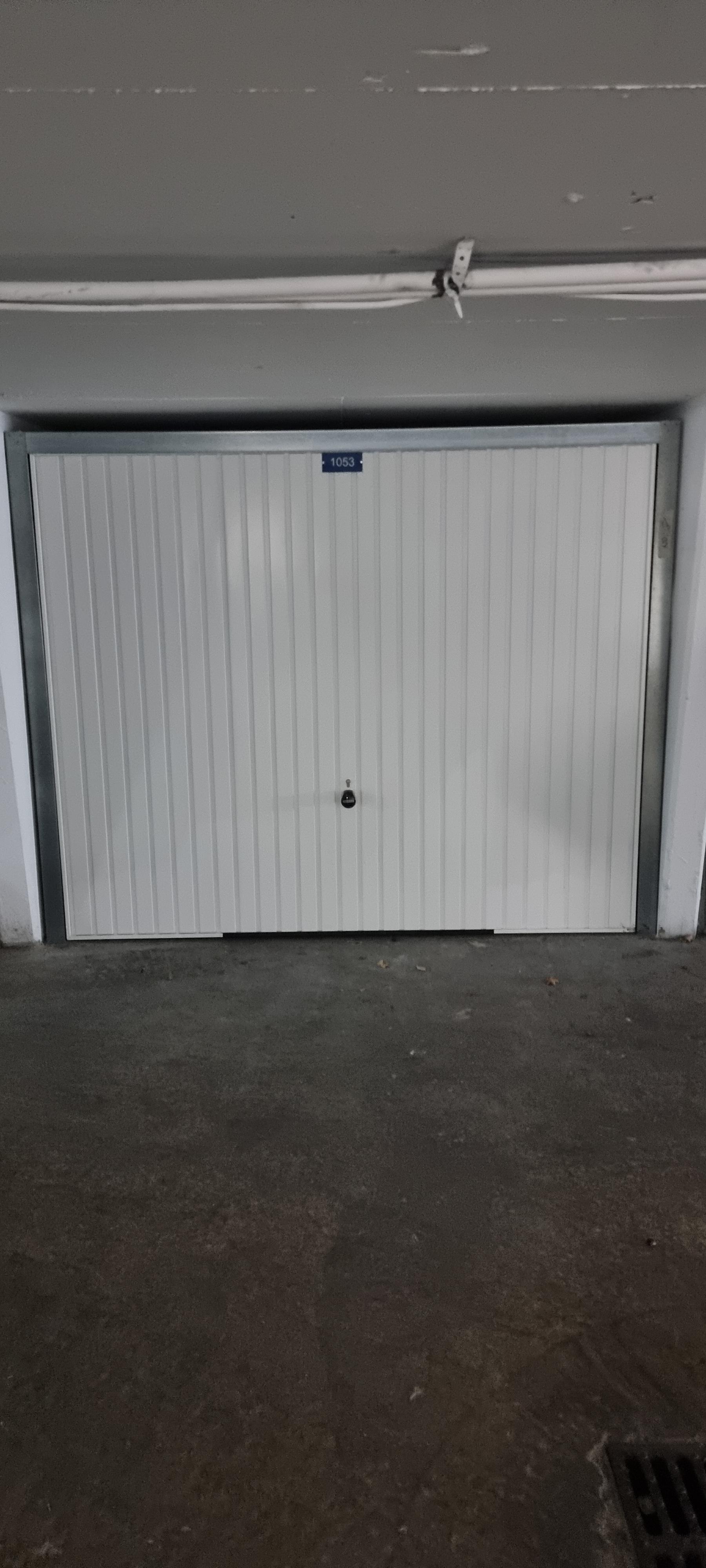 En location garage fermé - Cormeilles-en-Parisis