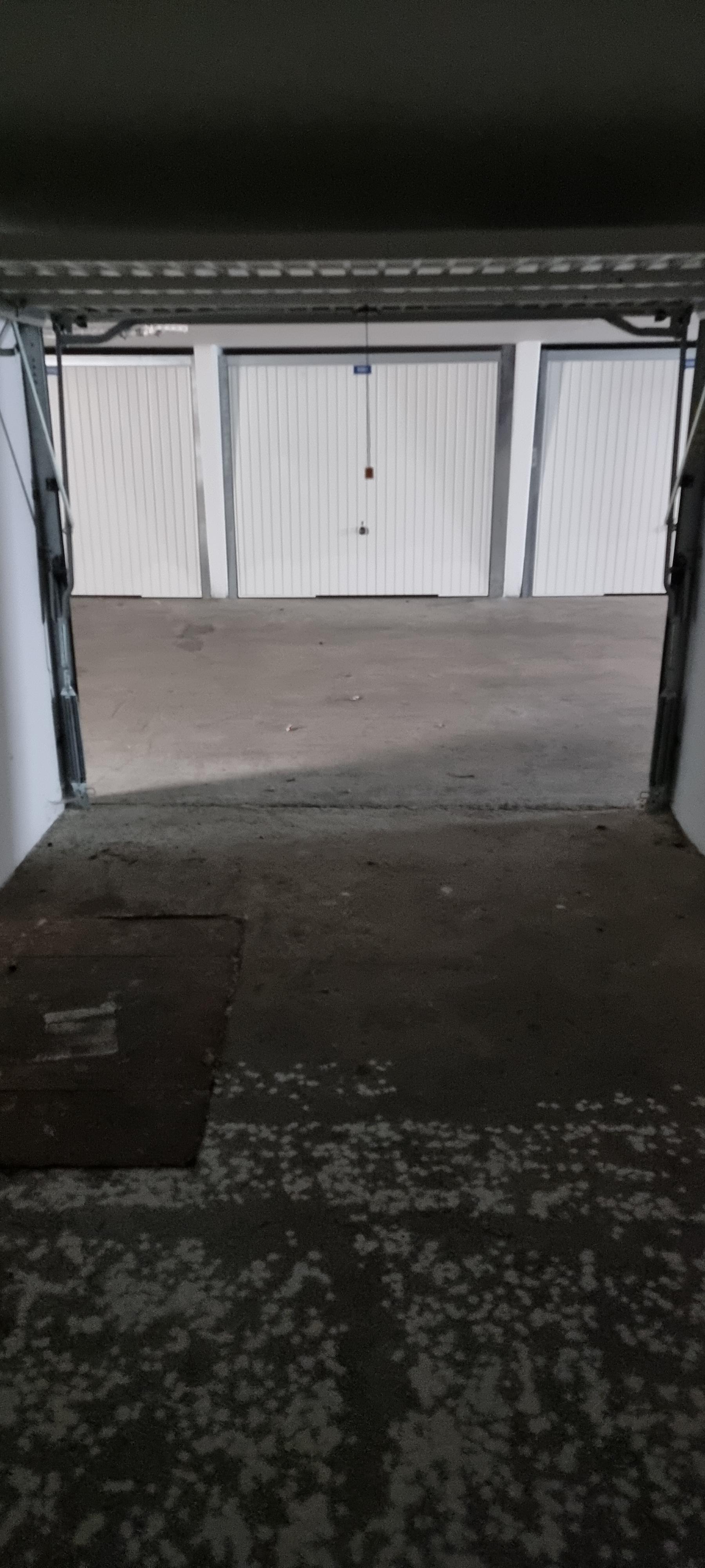 Garage fermé - parking - Cormeilles-en-Parisis
