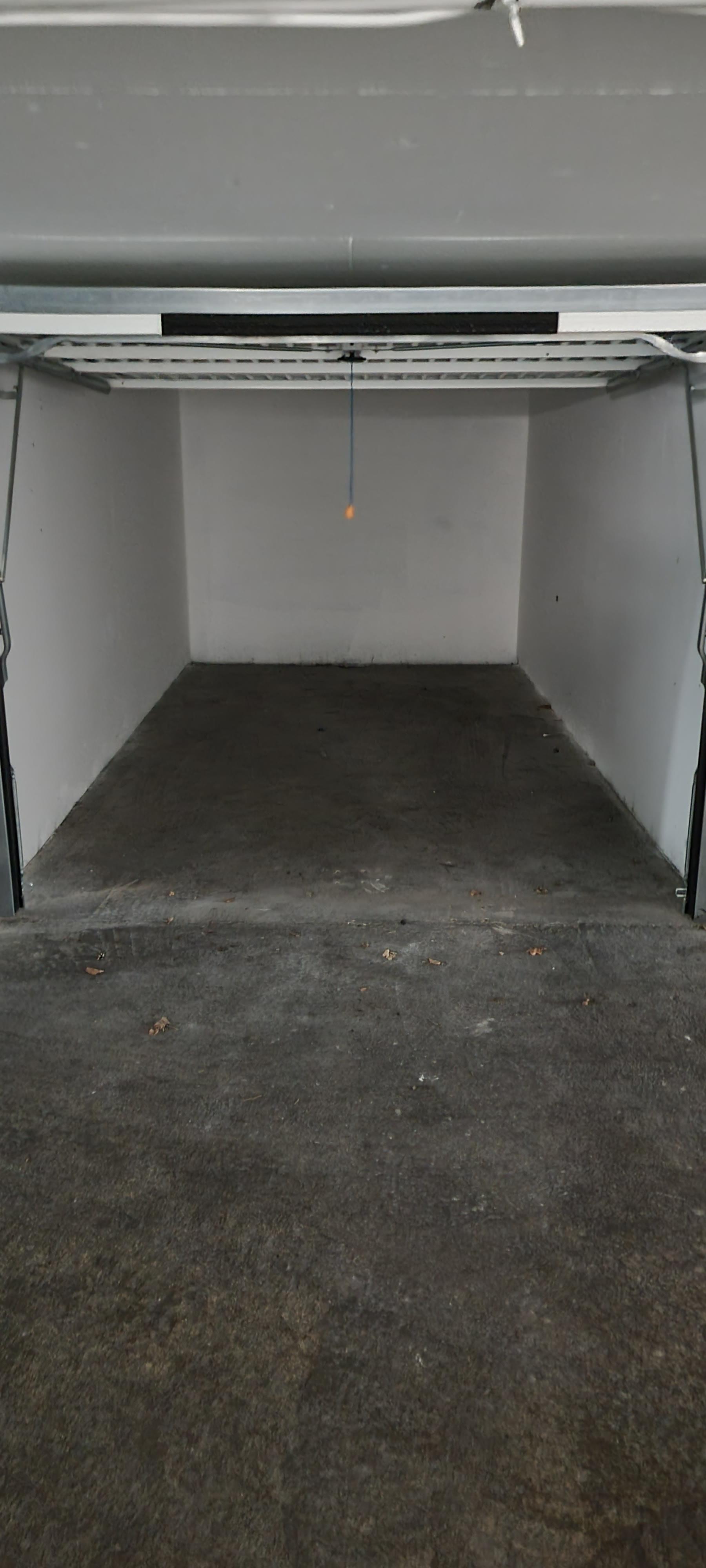 Garage fermé en location - Cormeilles-en-Parisis