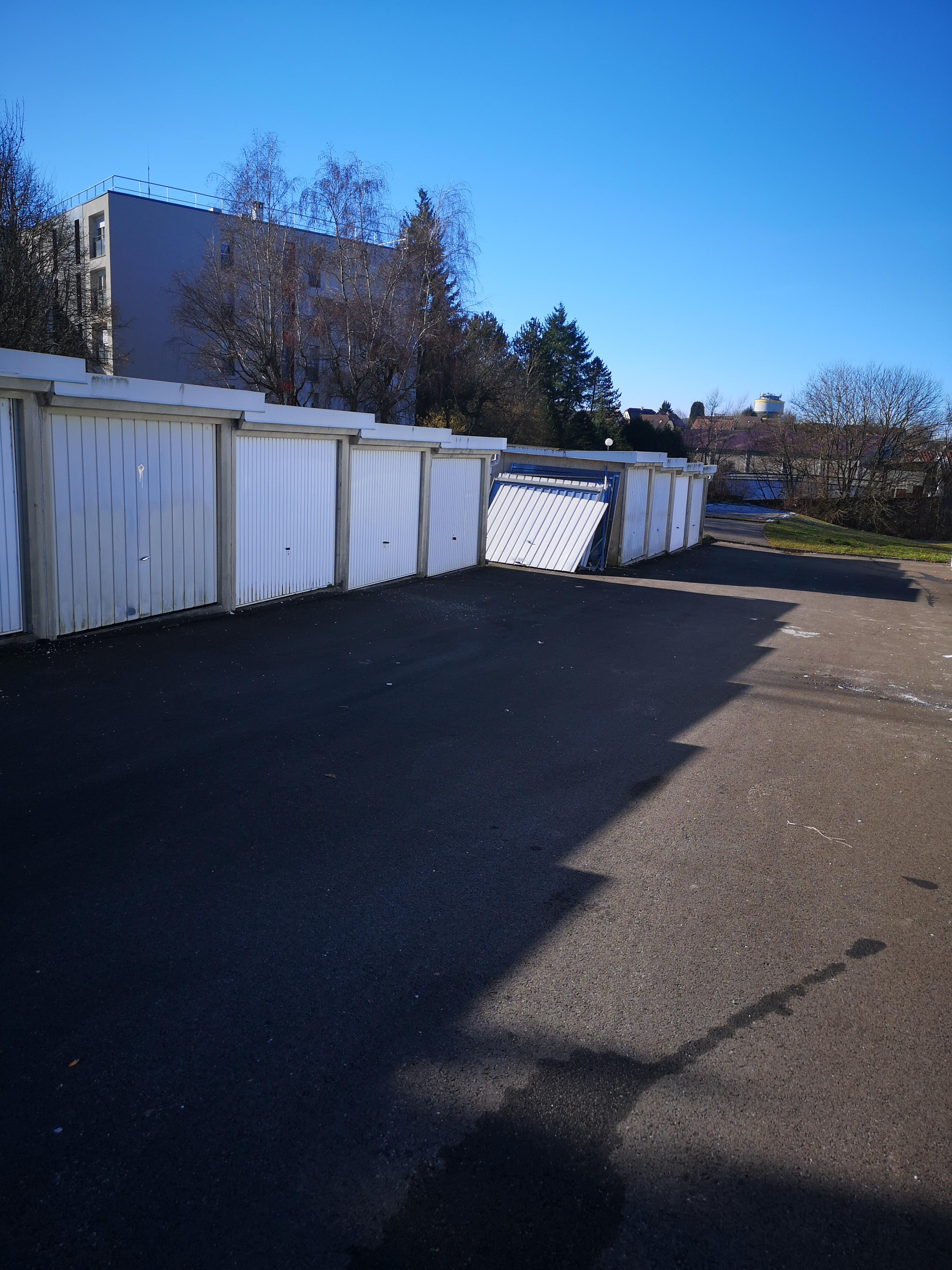 Box - garage - Exincourt