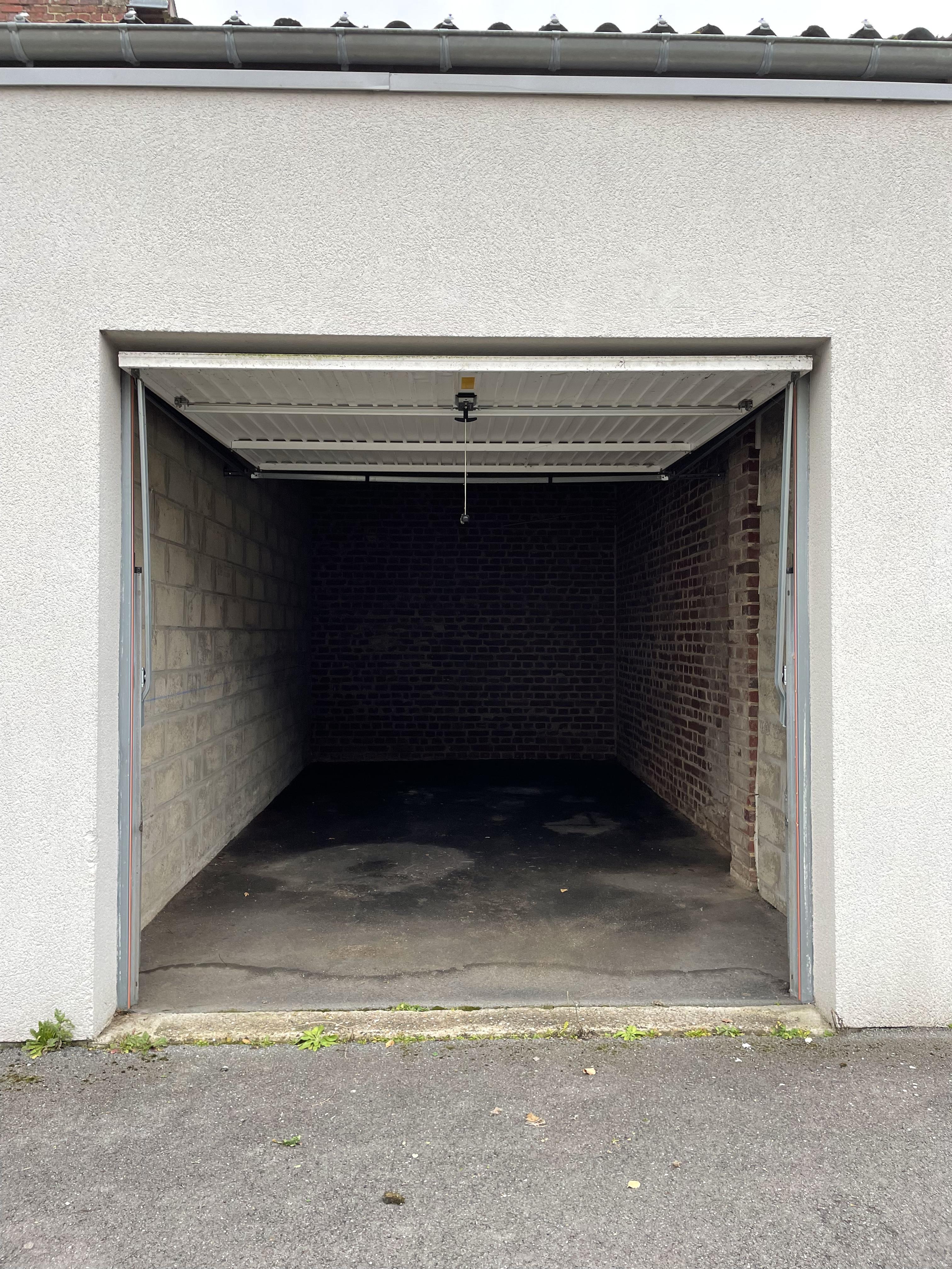 Box / Parking / Grandvilliers / 16m²