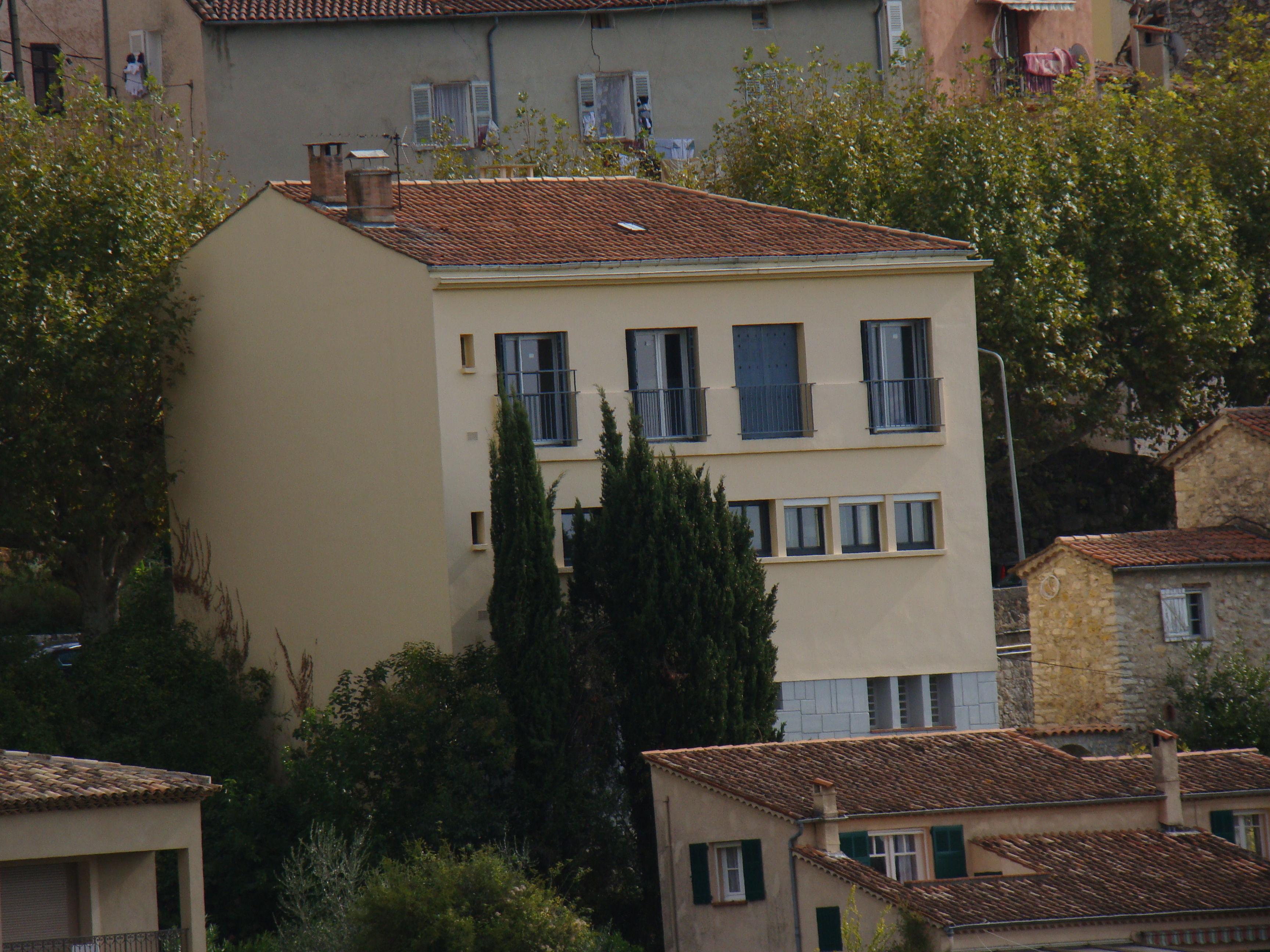 Local sain Callian