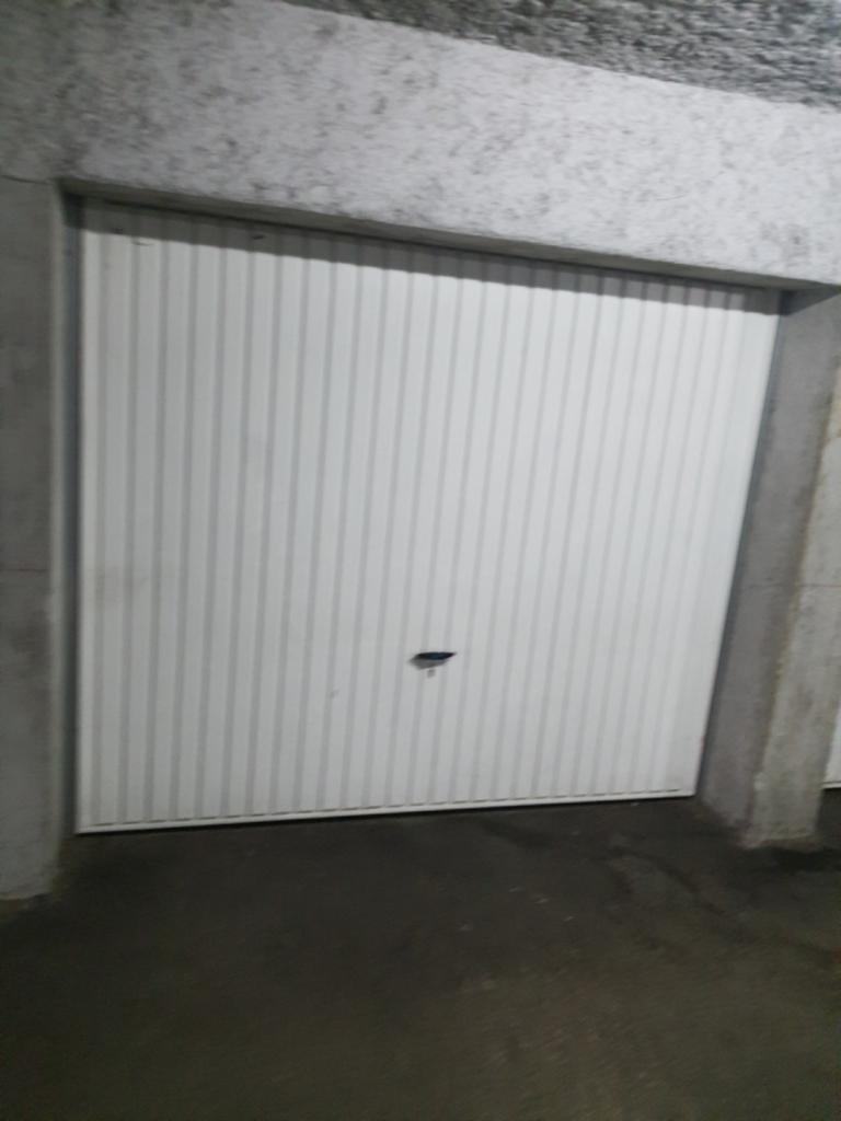 Box / parking / Besançon