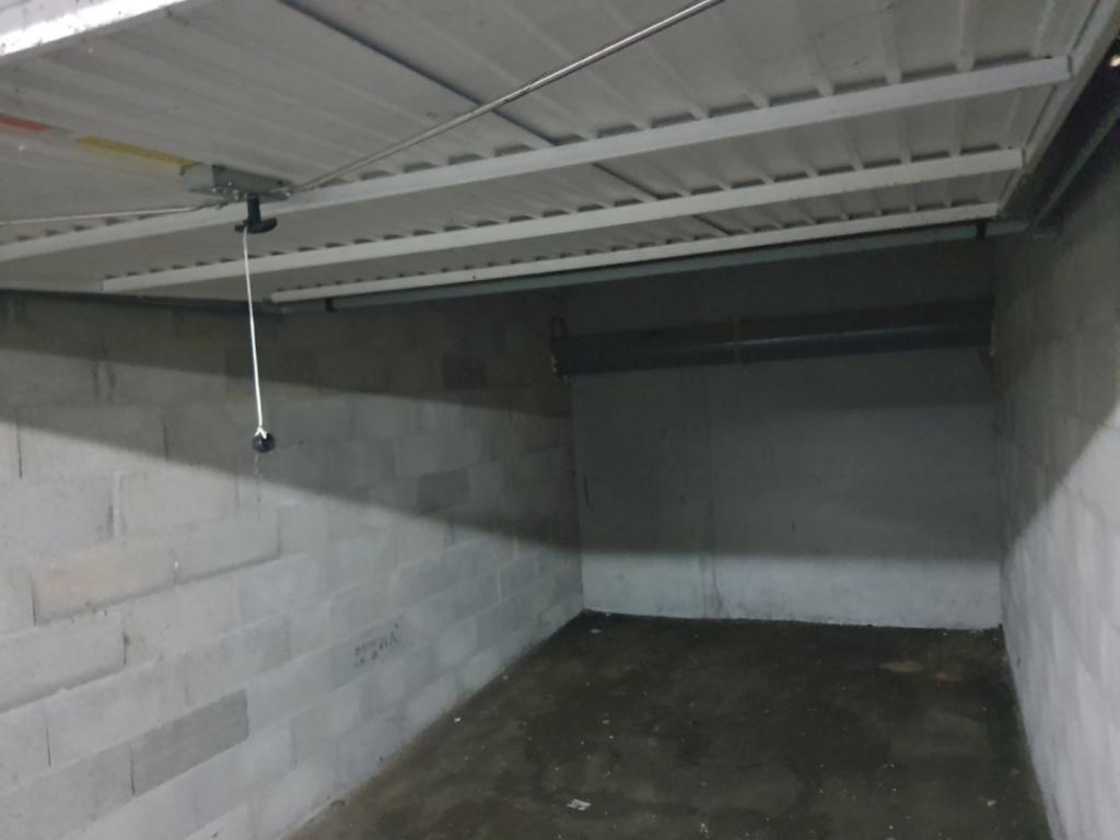 À louer Garage fermé - Besançon
