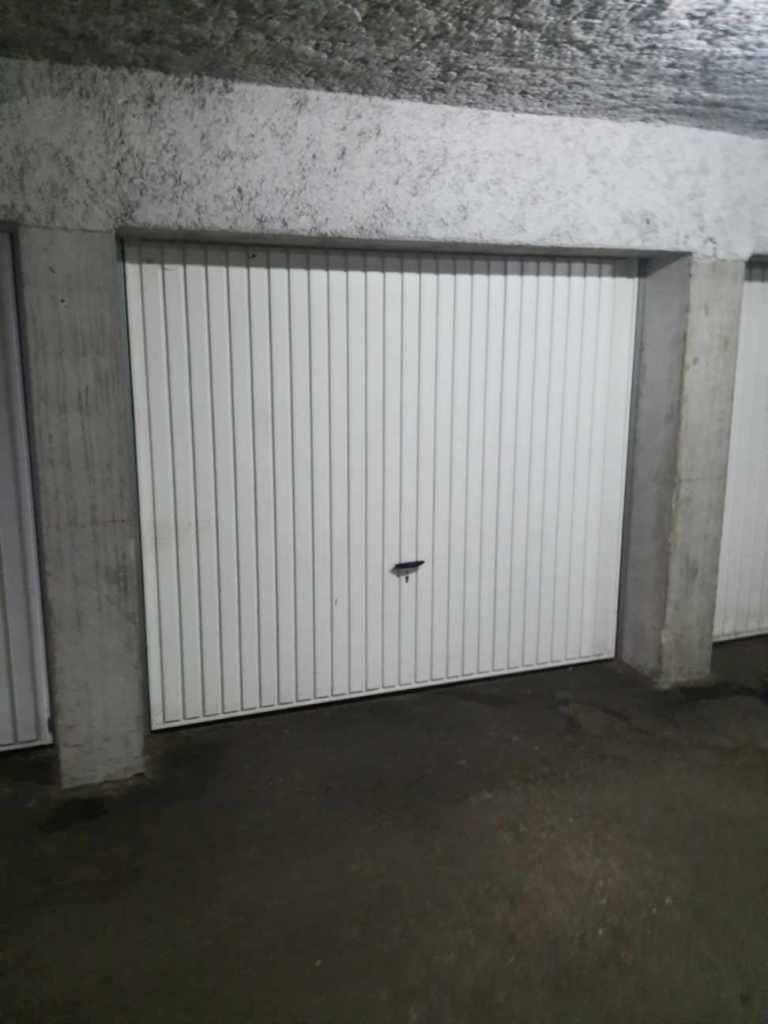 Garage fermé - parking - Besançon