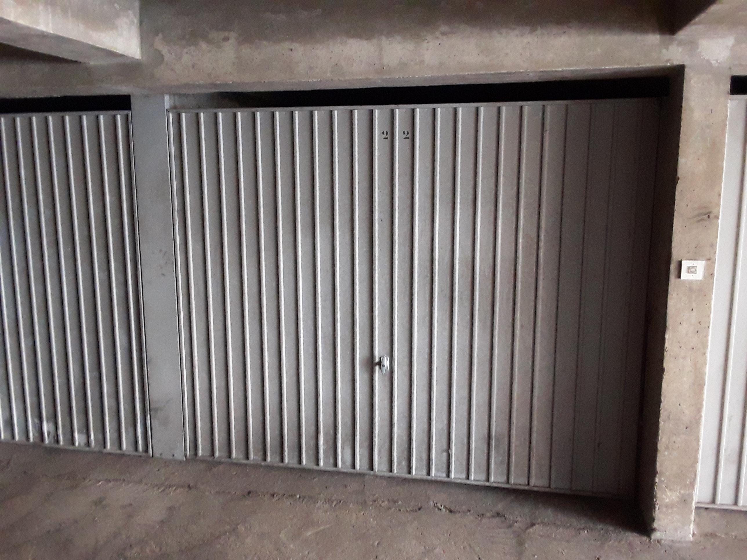 Garage pour parking