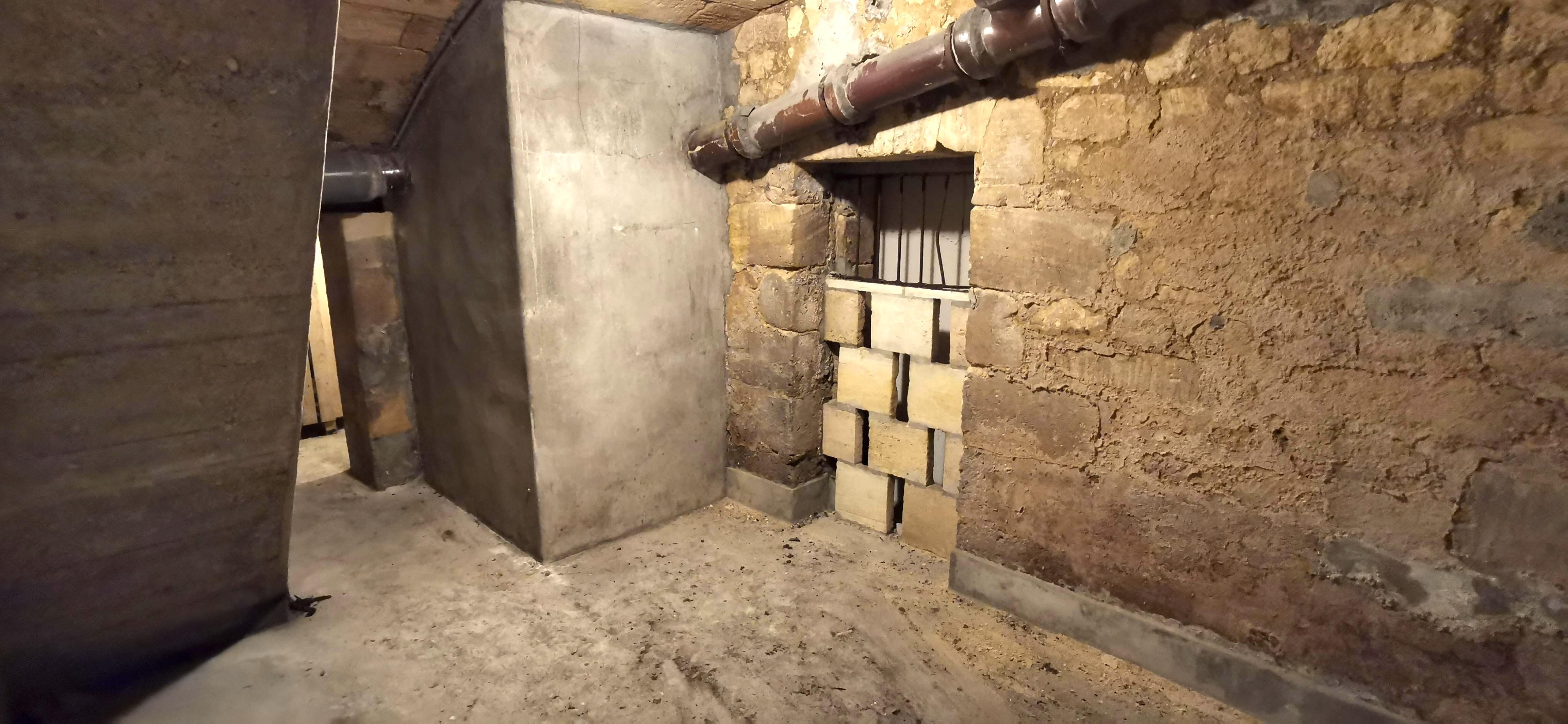 Cave de 15 m² idéale pour stockage Quinconces
