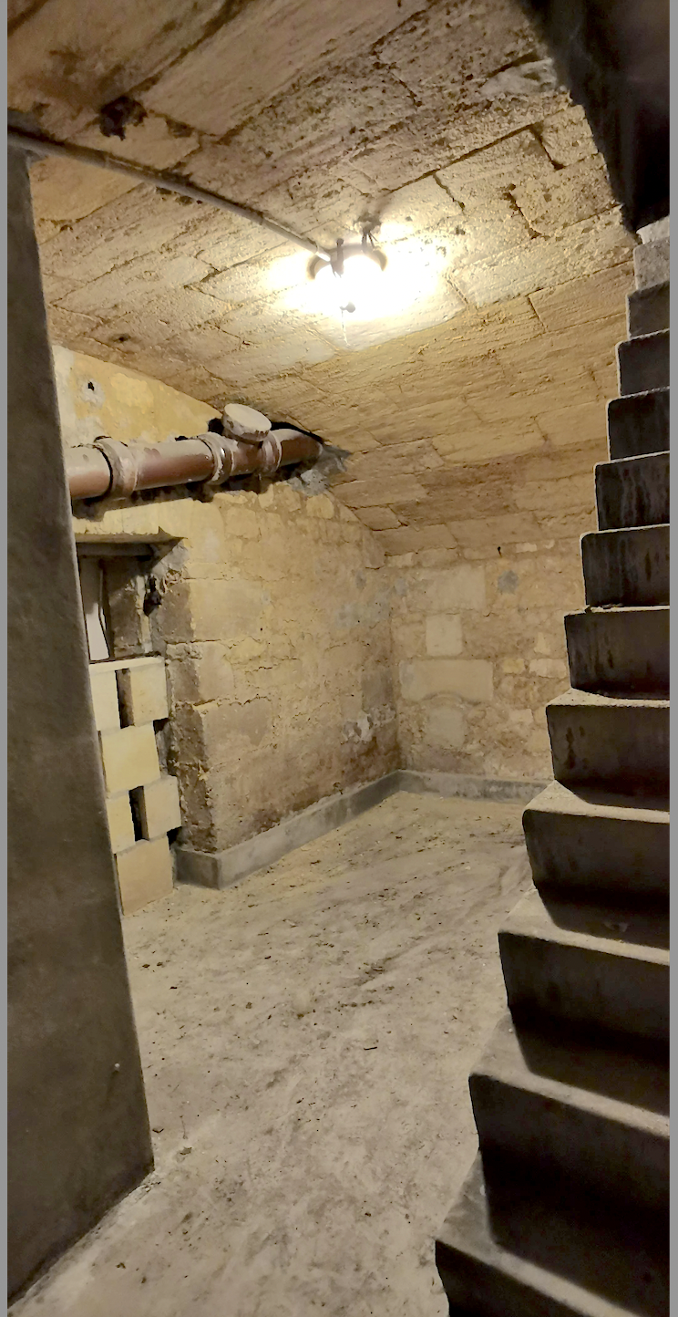 Cave de 15 m² idéale pour stockage Quinconces