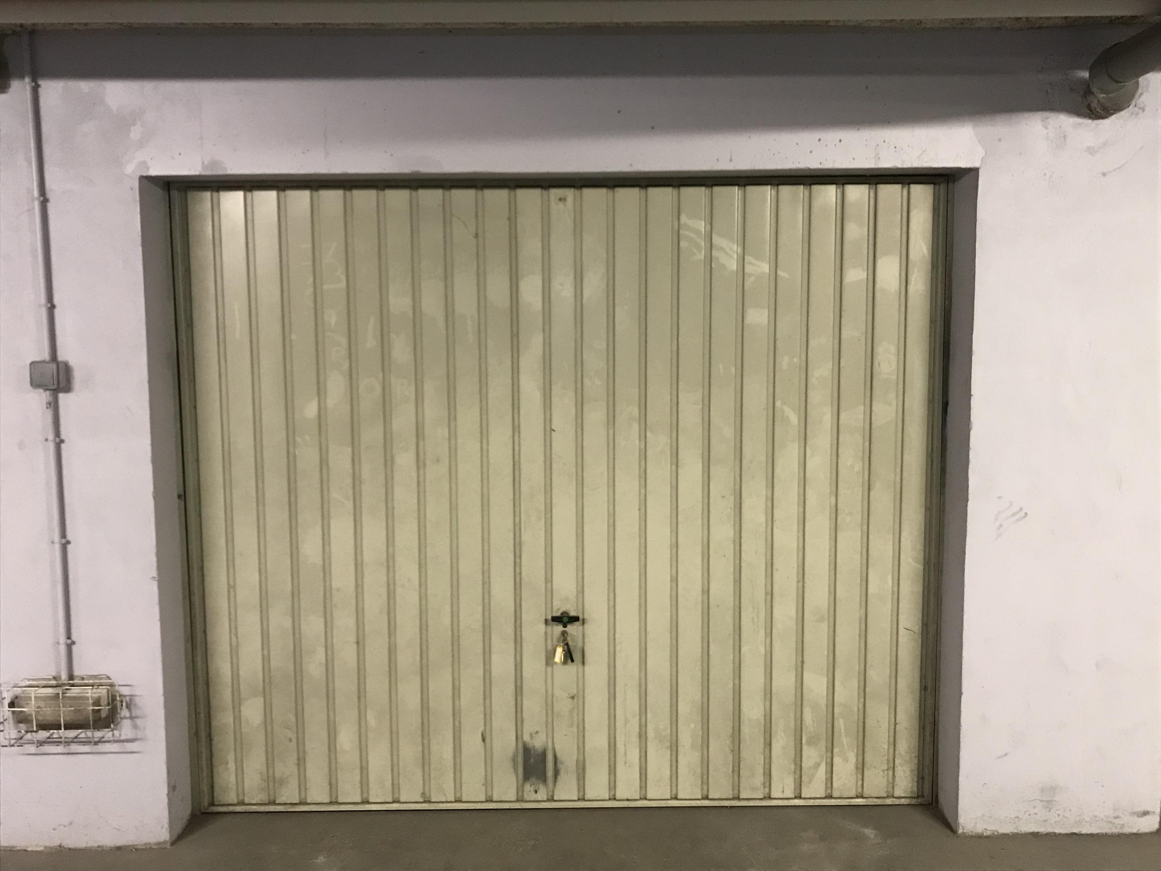 Garage fermé / parking / La Ravoire